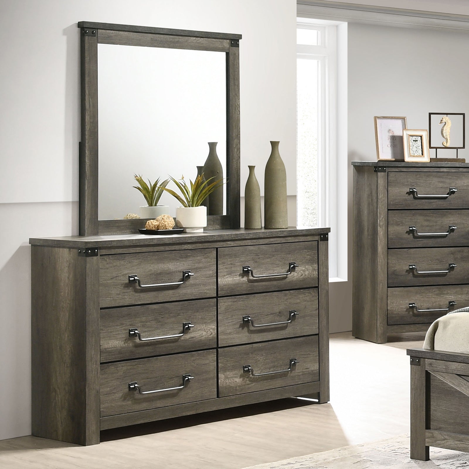 Britonale Gray Queen 4 Piece Bedroom Set - Ornate Home