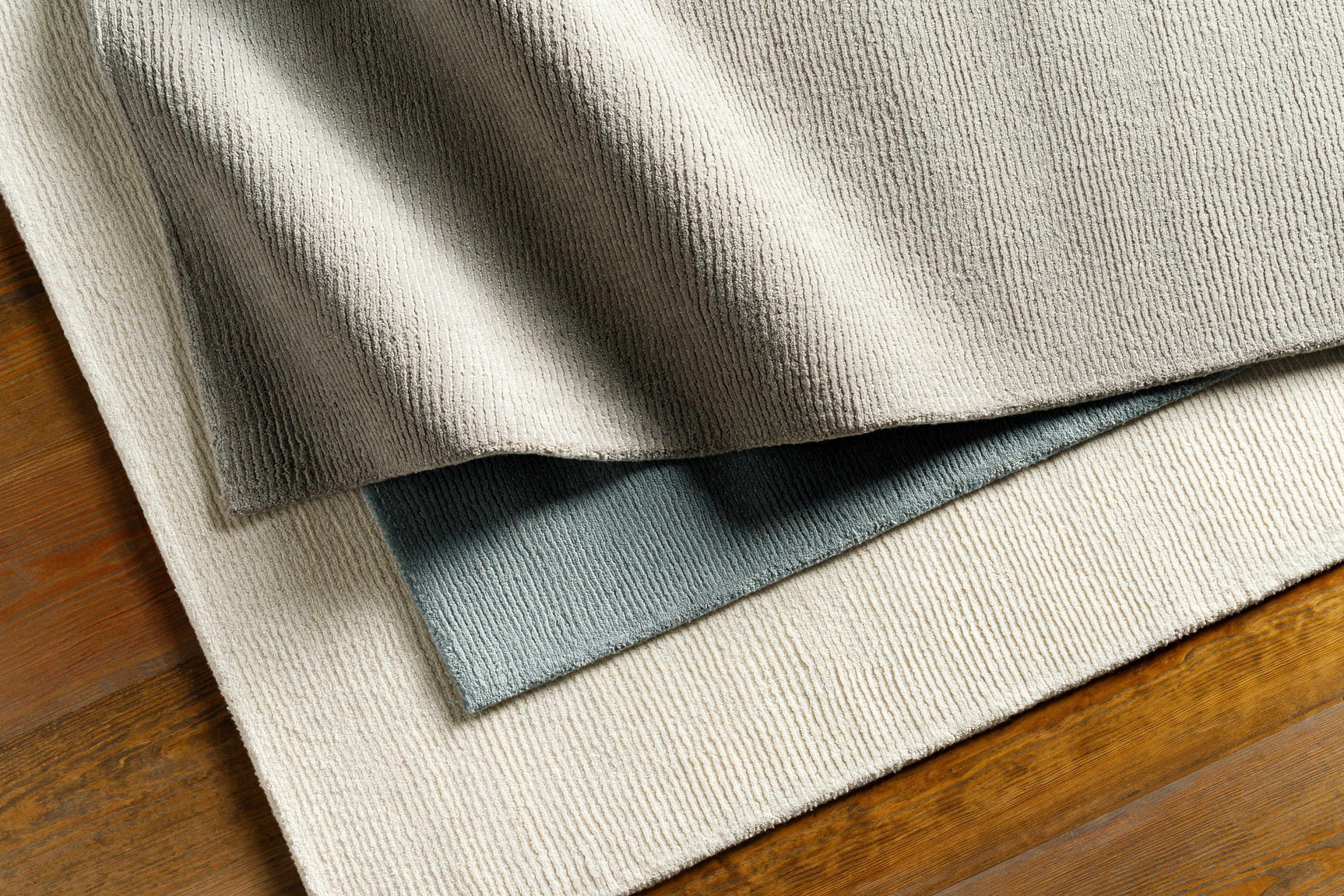 Brockton Solid Gray Wool Rug - Ornate Home
