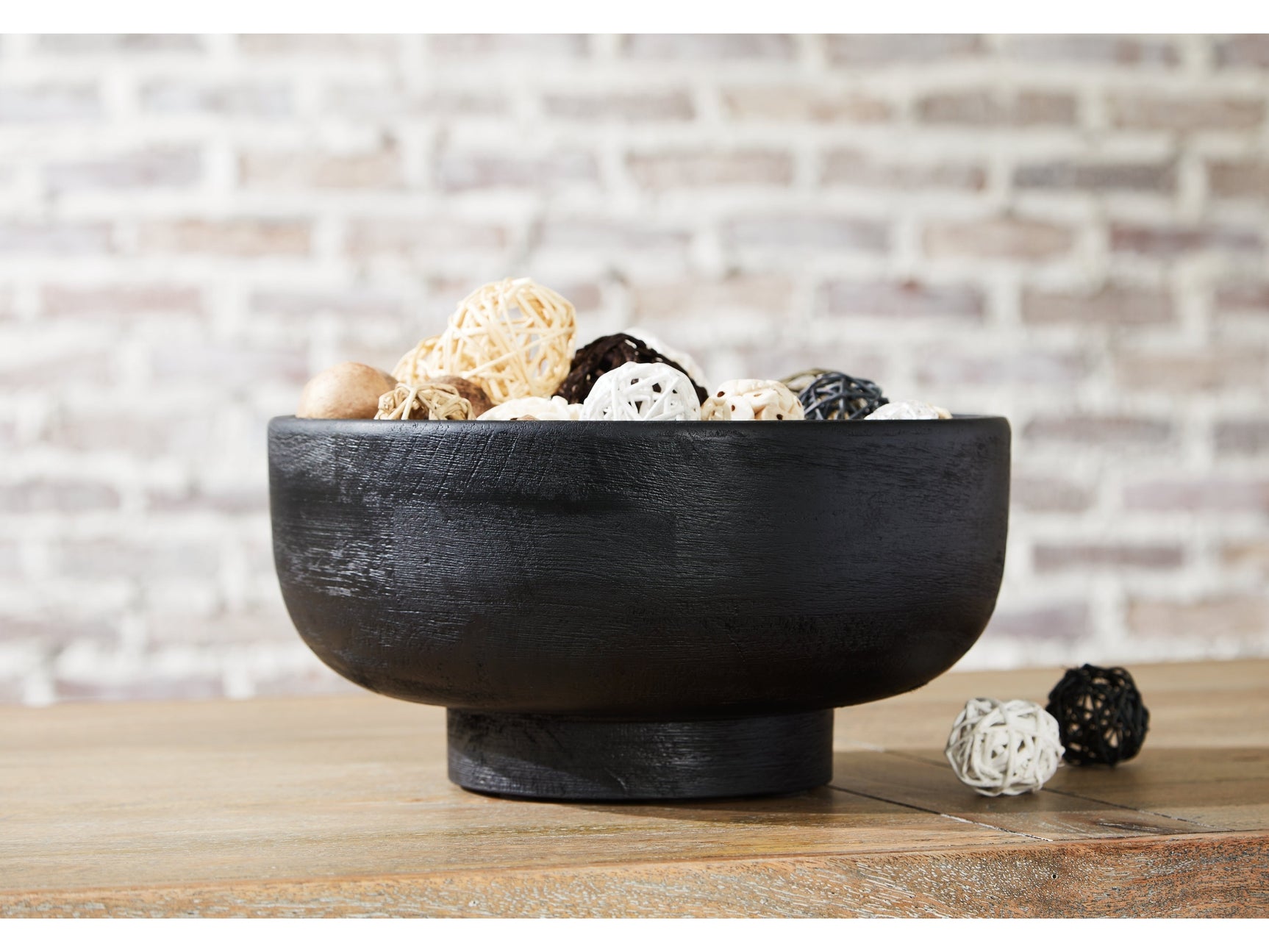 Brynnington Black Bowl - Ornate Home