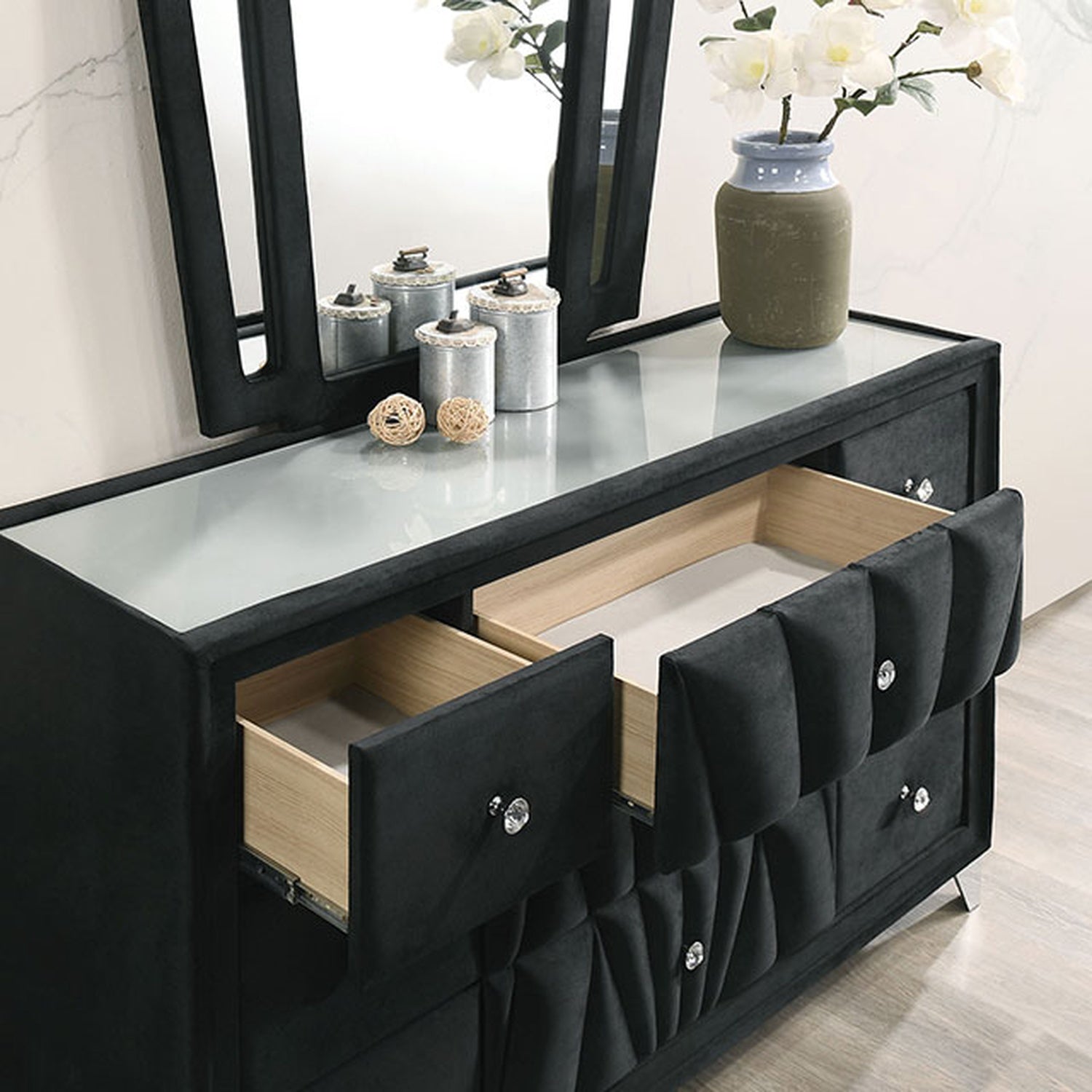 Carissa Black 4 Pc Queen Bedroom Set - Ornate Home