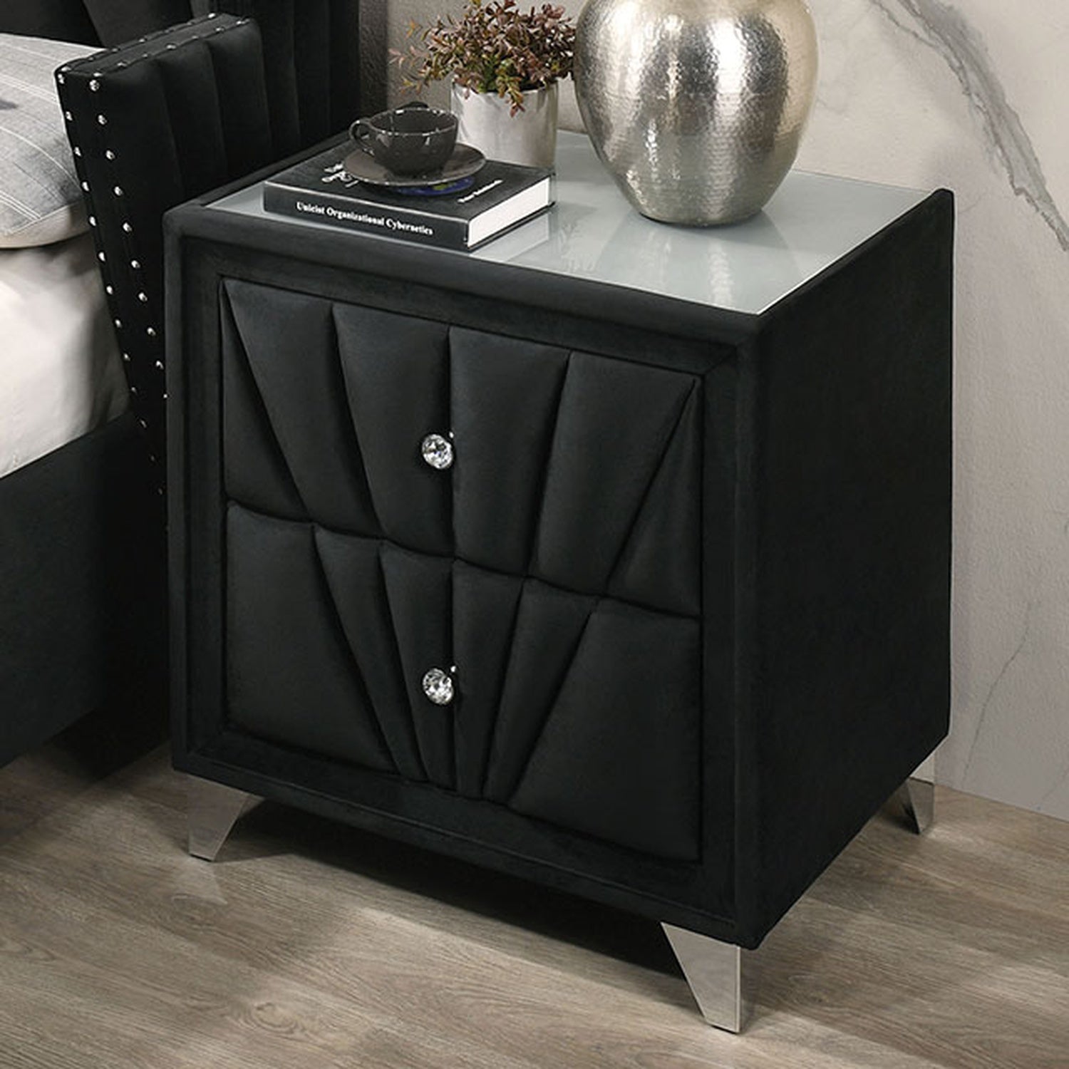Carissa Black 4 Pc Queen Bedroom Set - Ornate Home