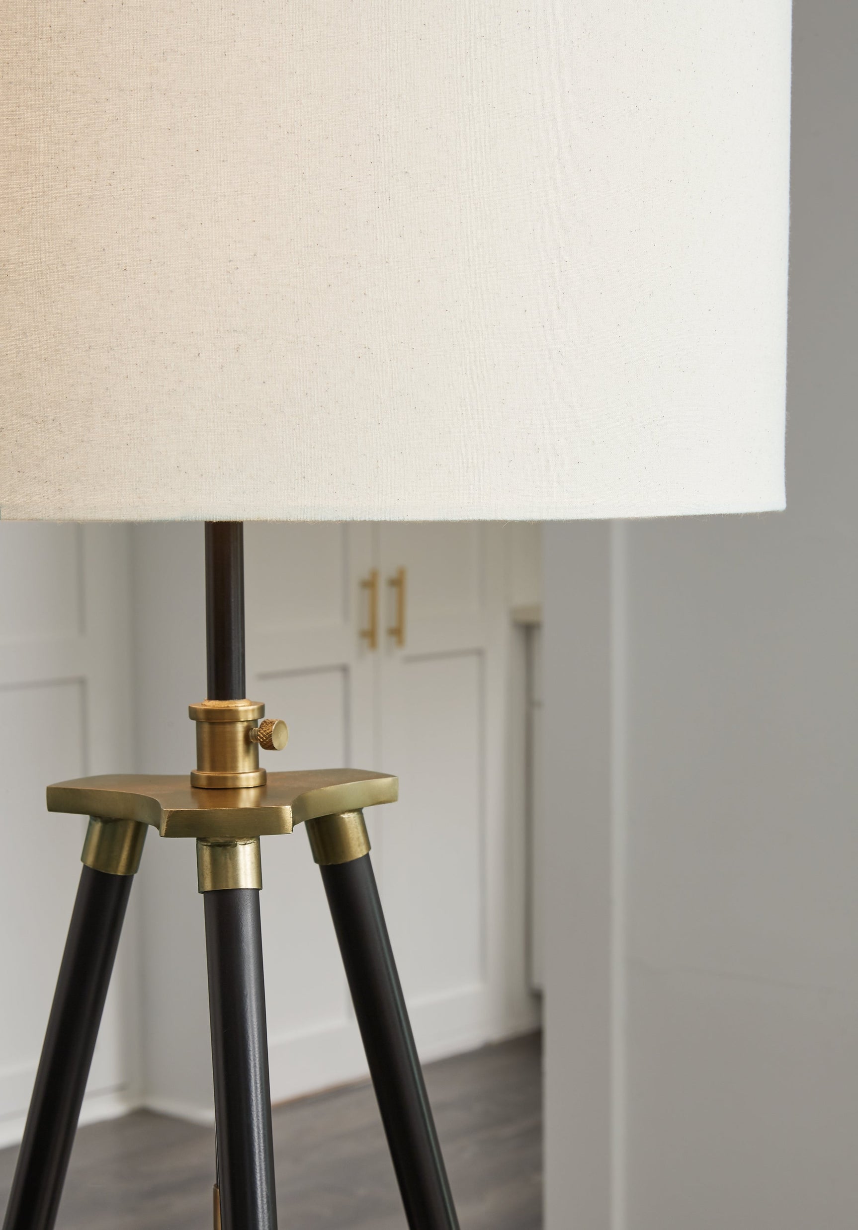 Cashner Black/Gold Finish Floor Lamp (Online Special Price) - Ornate Home