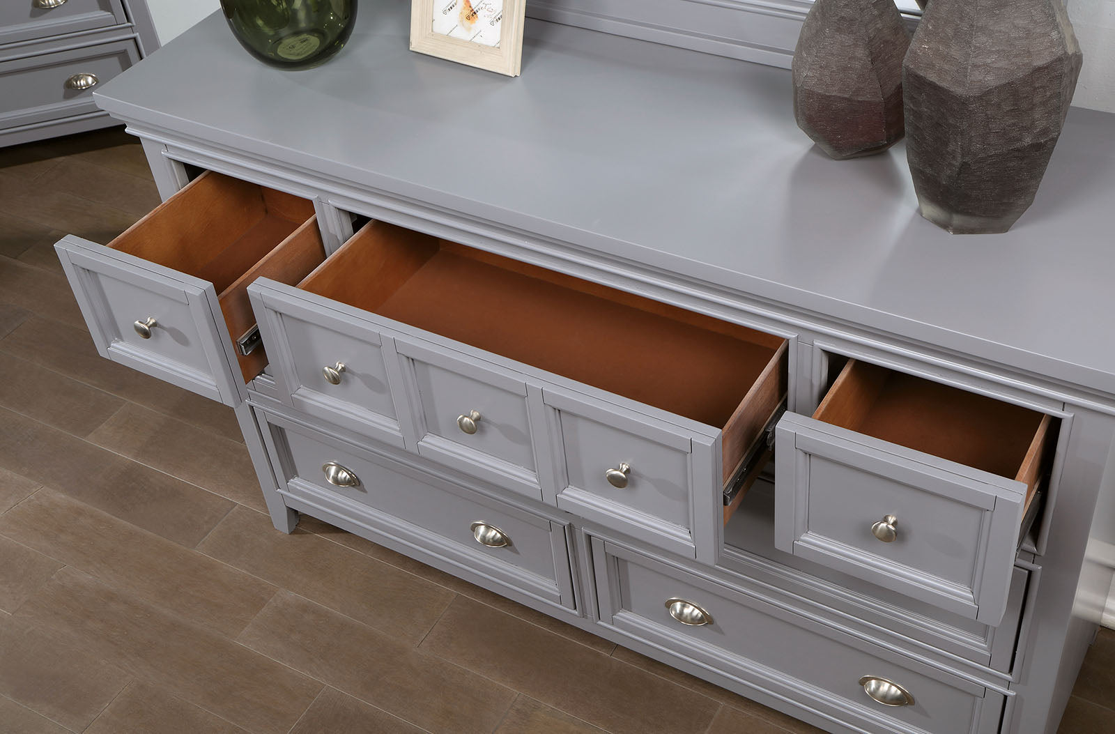 Castlile Gray 4 Pc. Queen Bedroom Set - Ornate Home