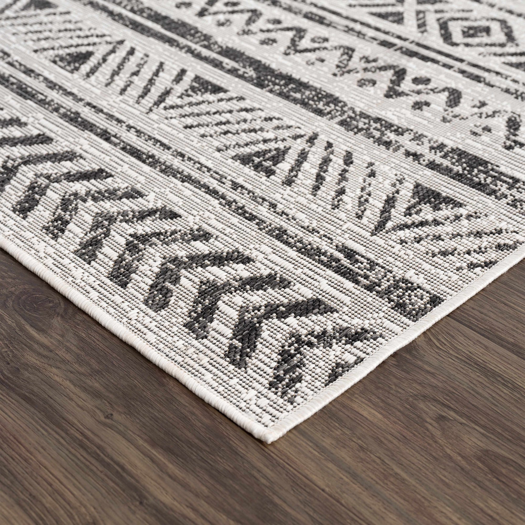 Catrine Indoor & Outdoor Rug - Clearance - Ornate Home