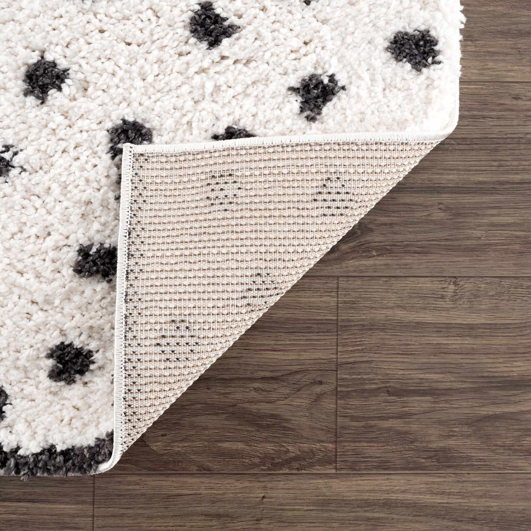 Chaia Dotted Black & White Plush Rug - Clearance - Ornate Home