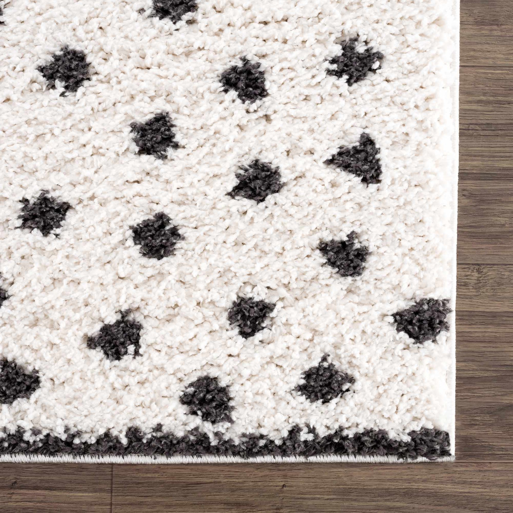 Chaia Dotted Black & White Plush Rug - Clearance - Ornate Home
