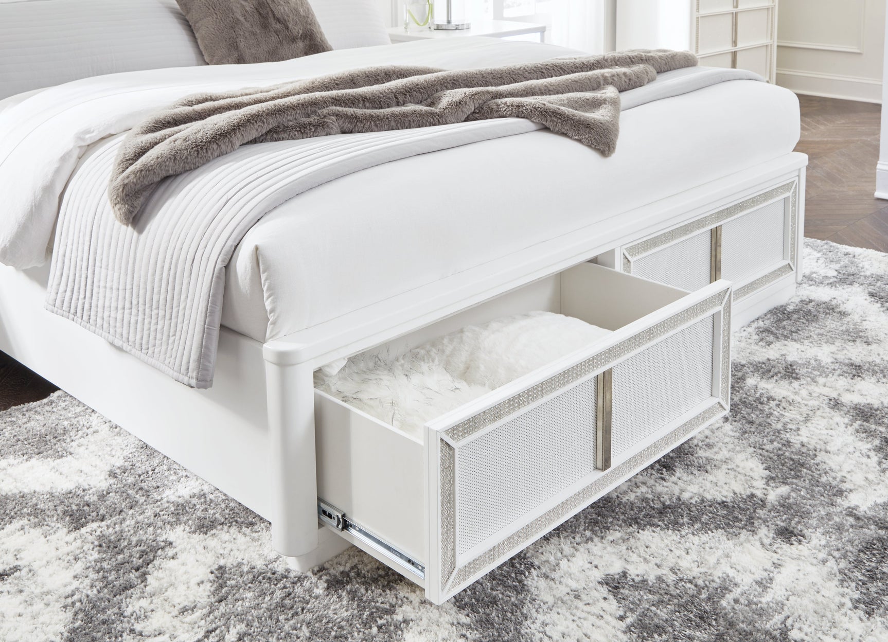Chalanna White Queen Upholstered Storage Bed (Online Special Price) - Ornate Home