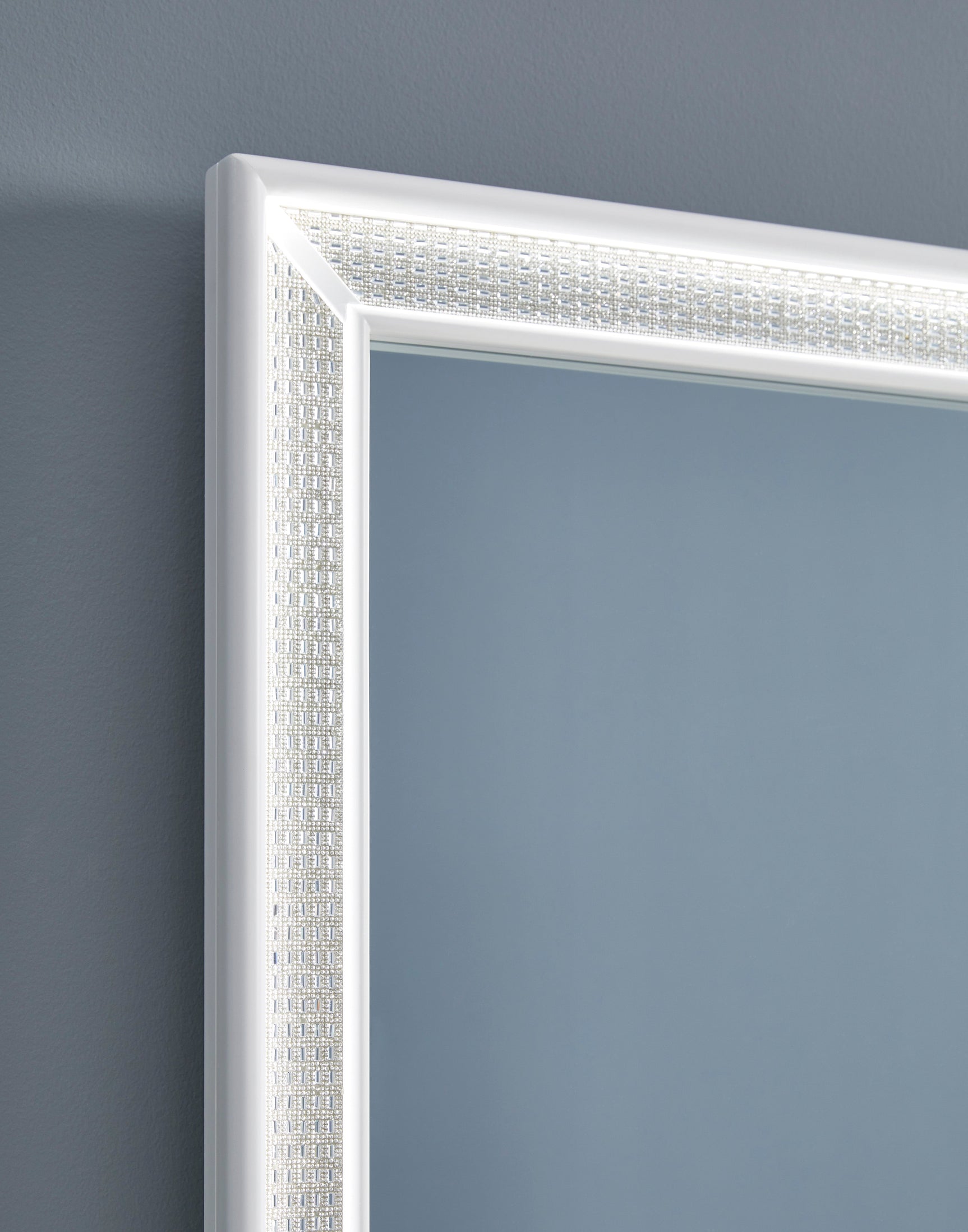 Chalanna White Vanity with Mirror (Online Special Price) - Ornate Home