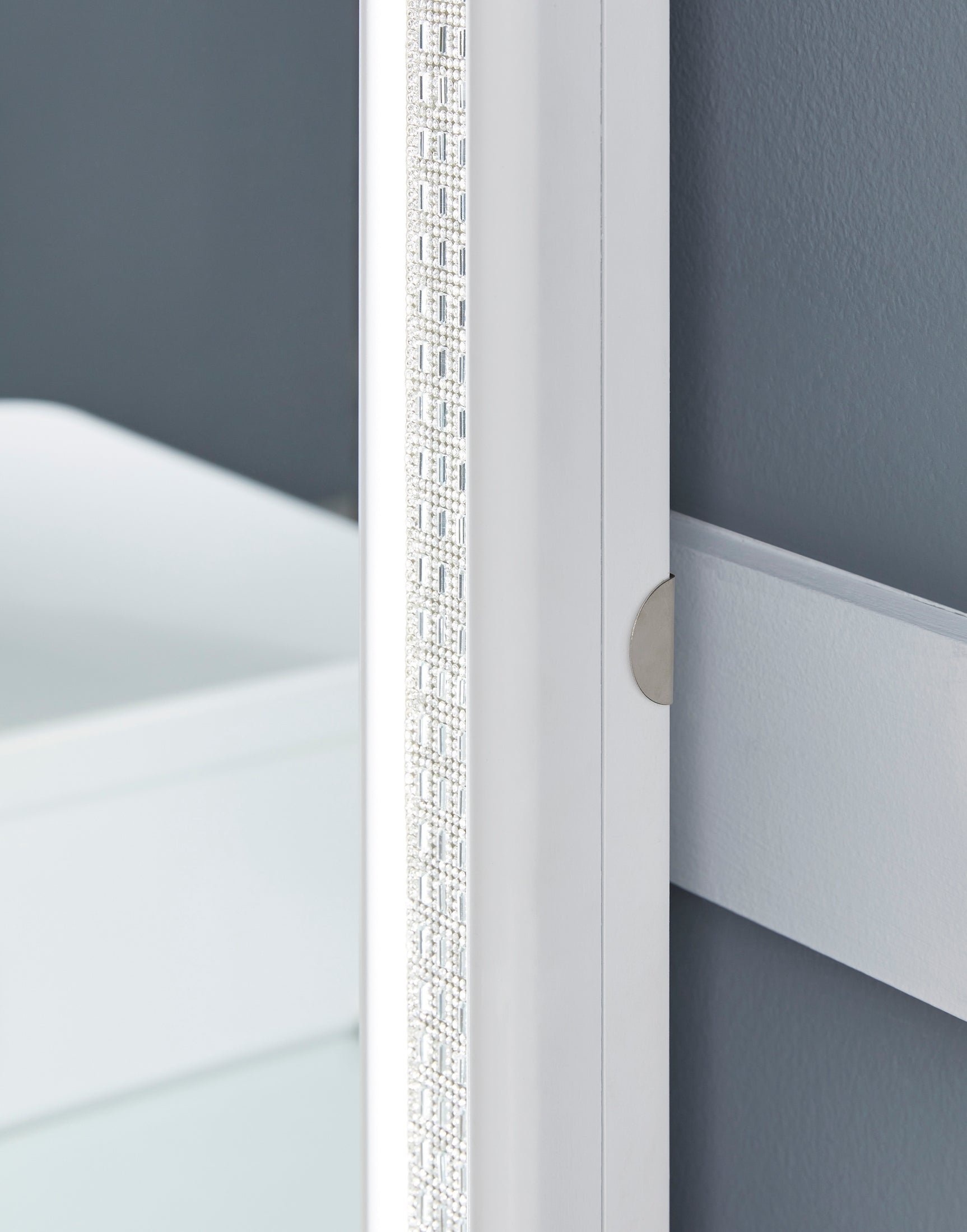 Chalanna White Vanity with Mirror - Ornate Home