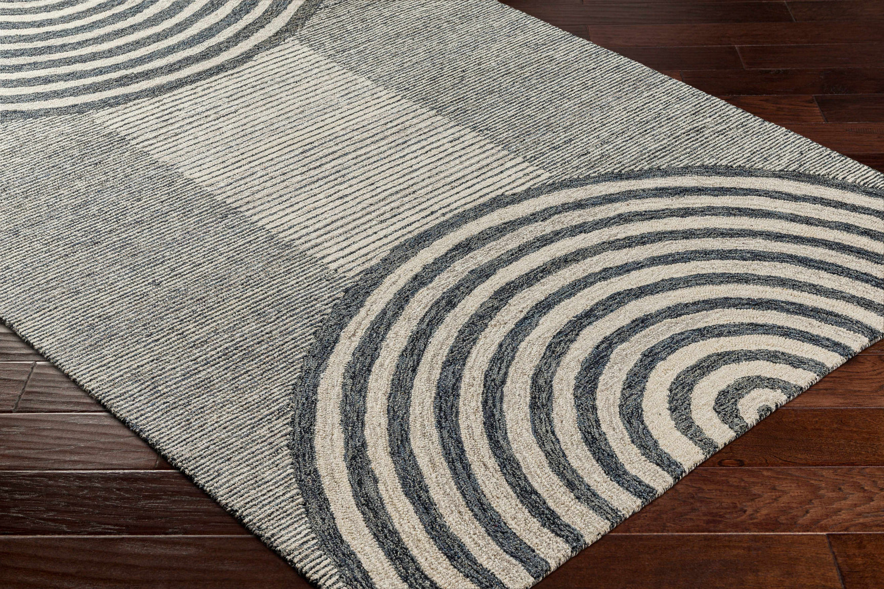 Chantesuta Modern Wool Rug - Ornate Home