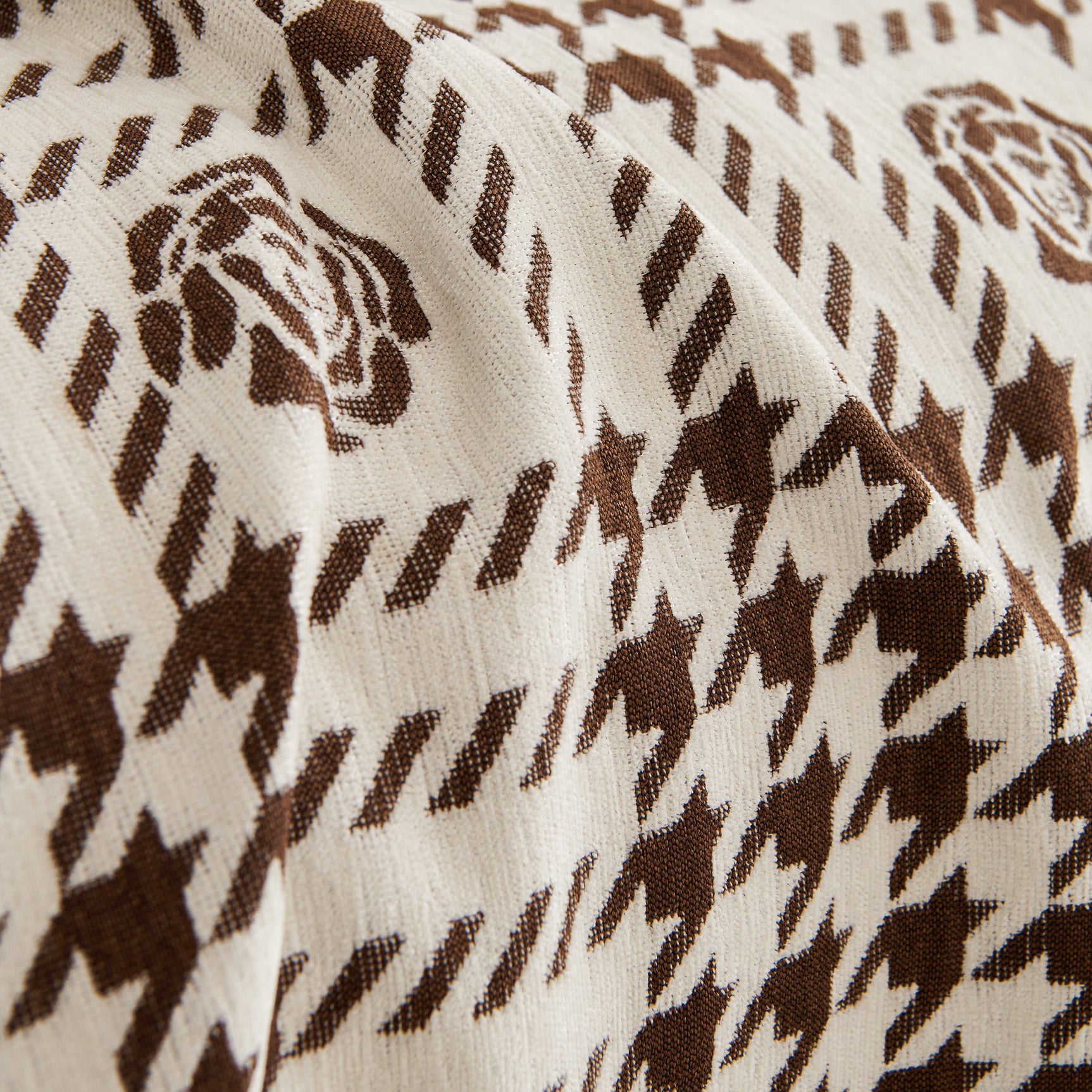 Chenille Houndstooth Sofa Throw Cover, Scratch Proof Cozy Throw Blankets for Couch - Ornate Home