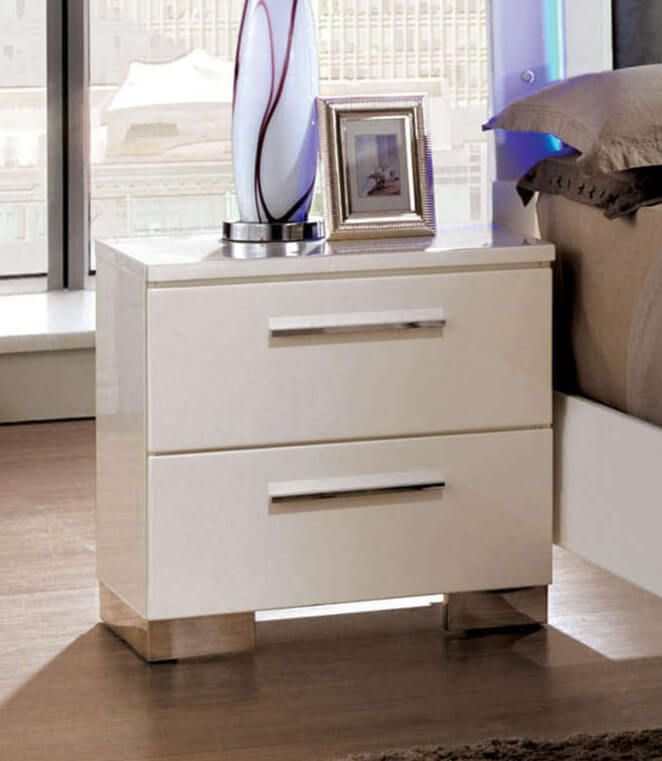 Clementine White & Gray 5pc Queen Bedroom Set w/ 2 Nightstand - Ornate Home