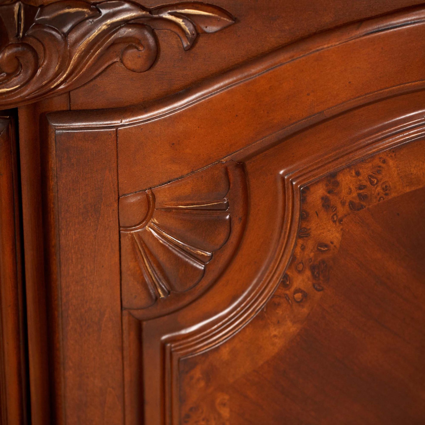 Cortina Honey Walnut Dresser - Ornate Home