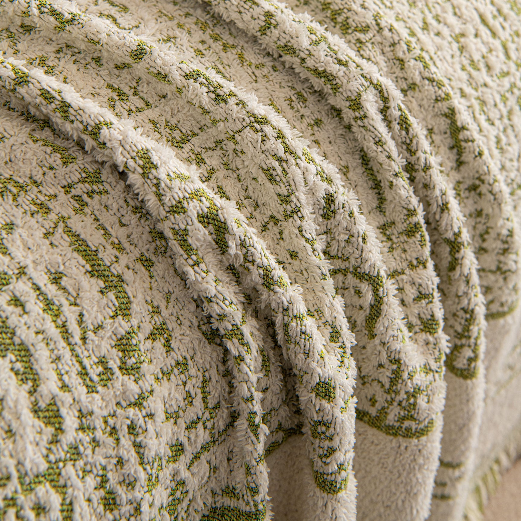 Textured Woven Furniture Protector for Couch, Rustic Farmhouse Sofa Throw Blanket
