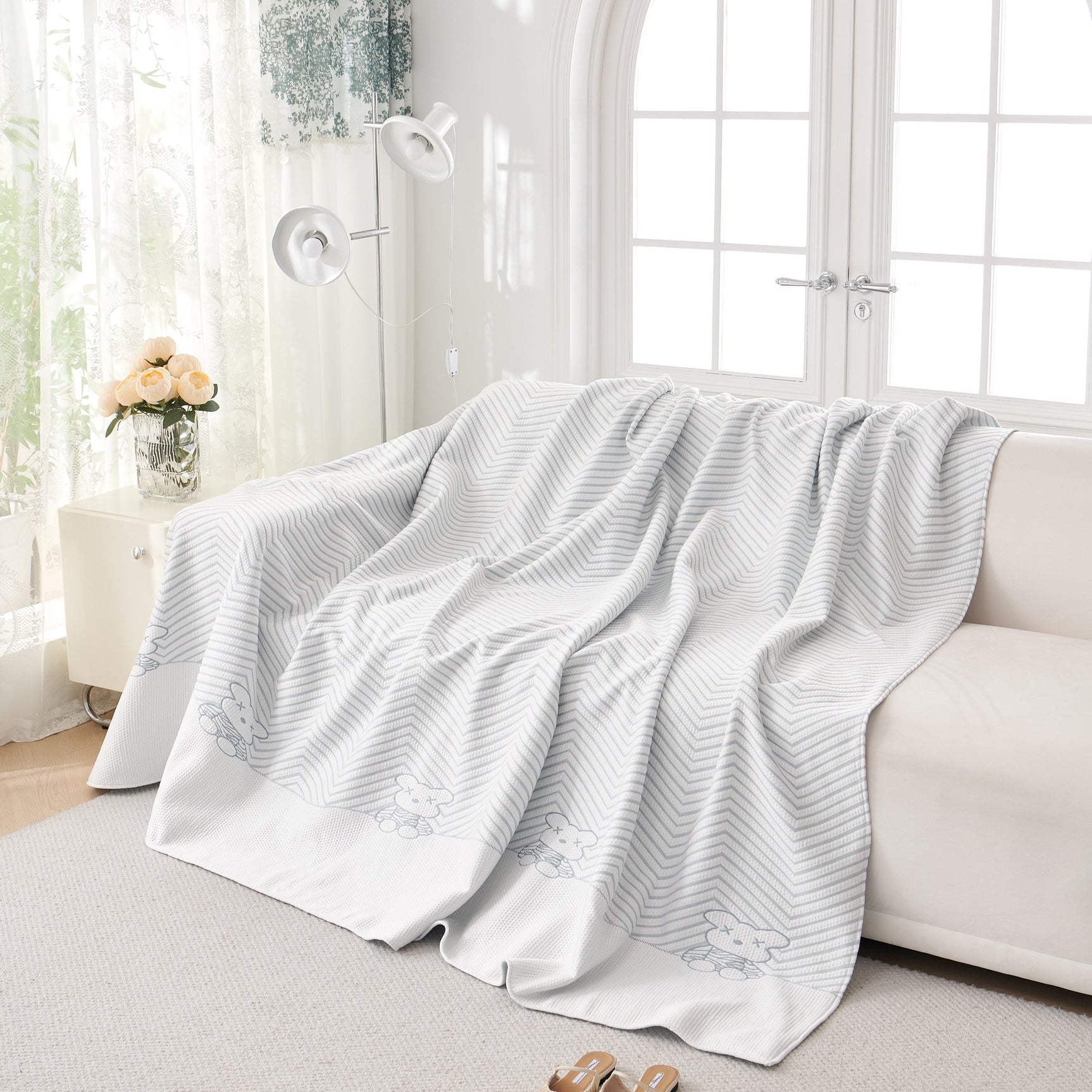 Cool Summer Blanket for Couches Soft Comfy Lightweight Cooling Sofa Blankets Cover