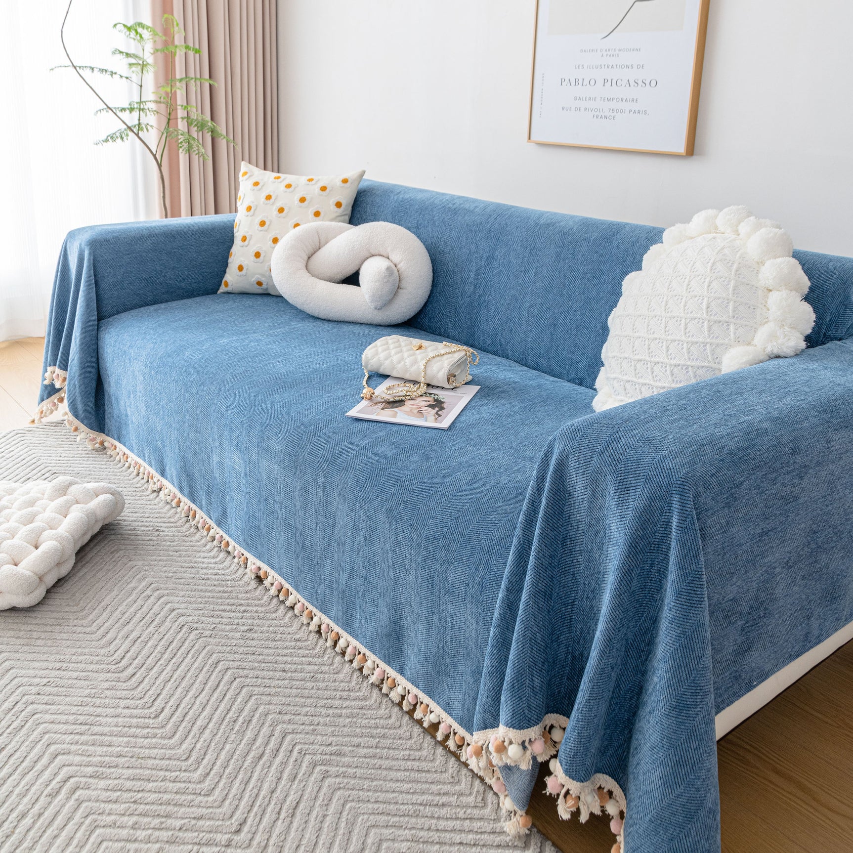 Boho Herringbone Sofa Throw Blanket with Pom Pom Tassels Stylish Furniture Slipcover