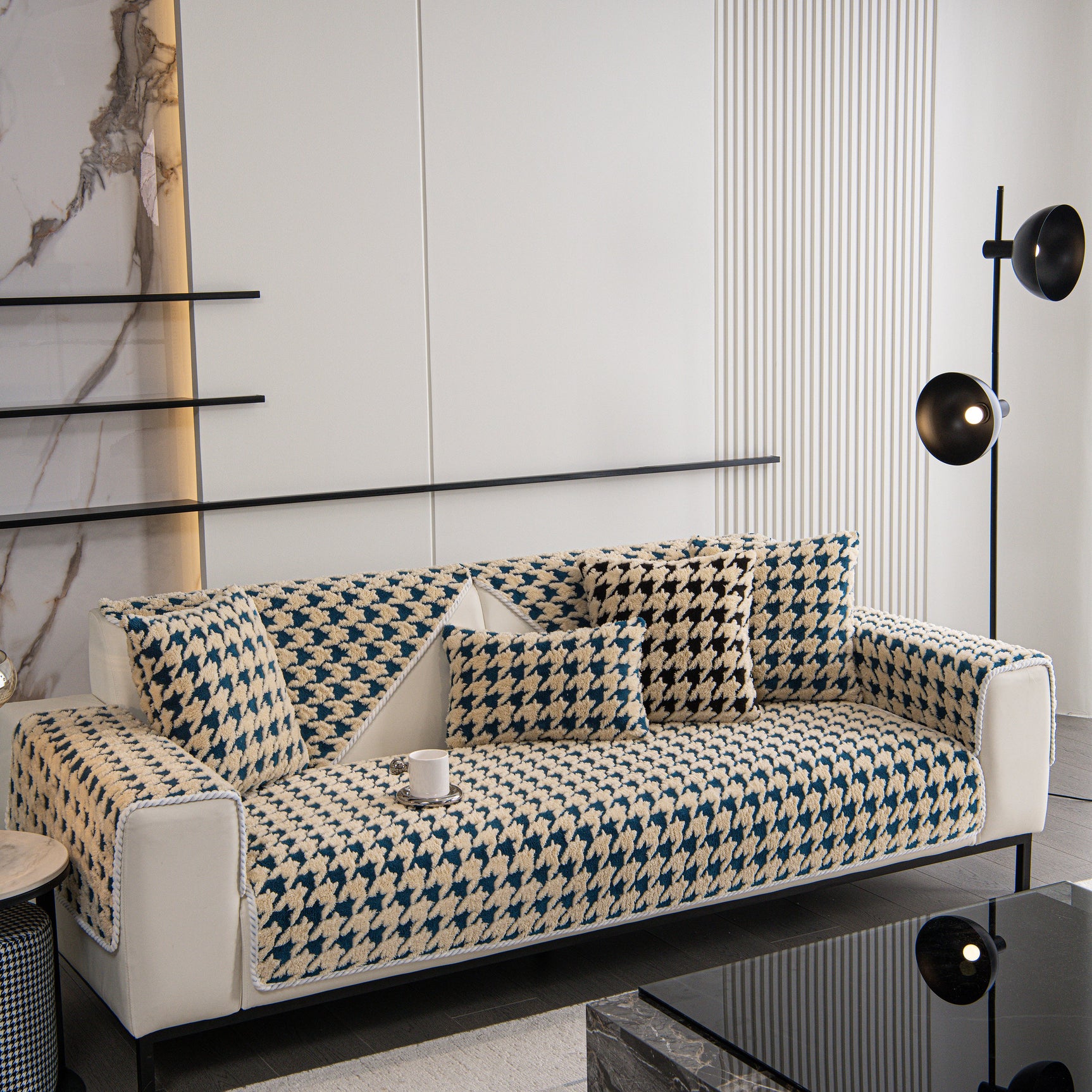 Winter Thickened Sherpa Fleece Houndstooth Sofa Cushion, Non-slip Sofa Cover with Plush
