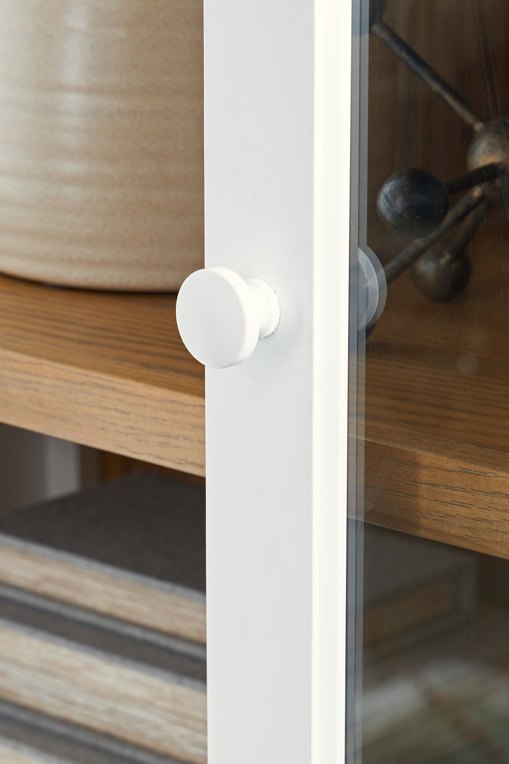 Dagandale White/Natural Accent Cabinet - Ornate Home