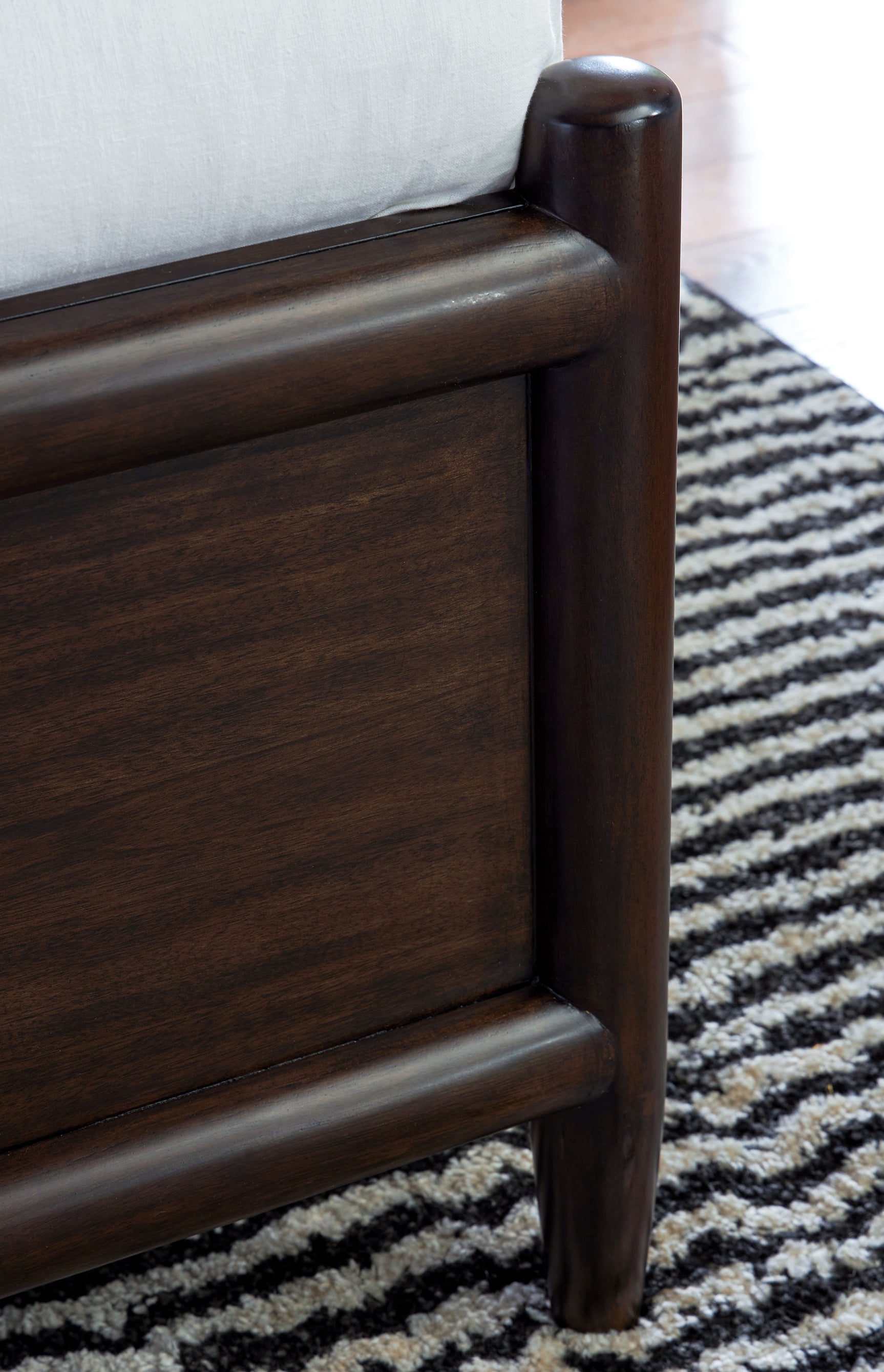 Dantenton Merlot King Panel Bed (Online Special Price) - Ornate Home