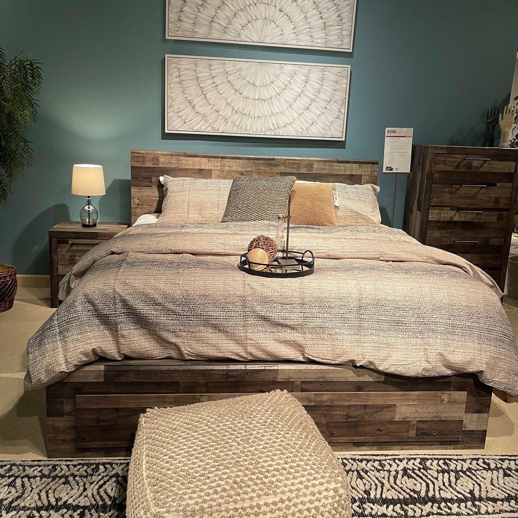 Derekson Multi Gray Queen Panel Bedroom Set / 4pc (Online Special Price) - Ornate Home