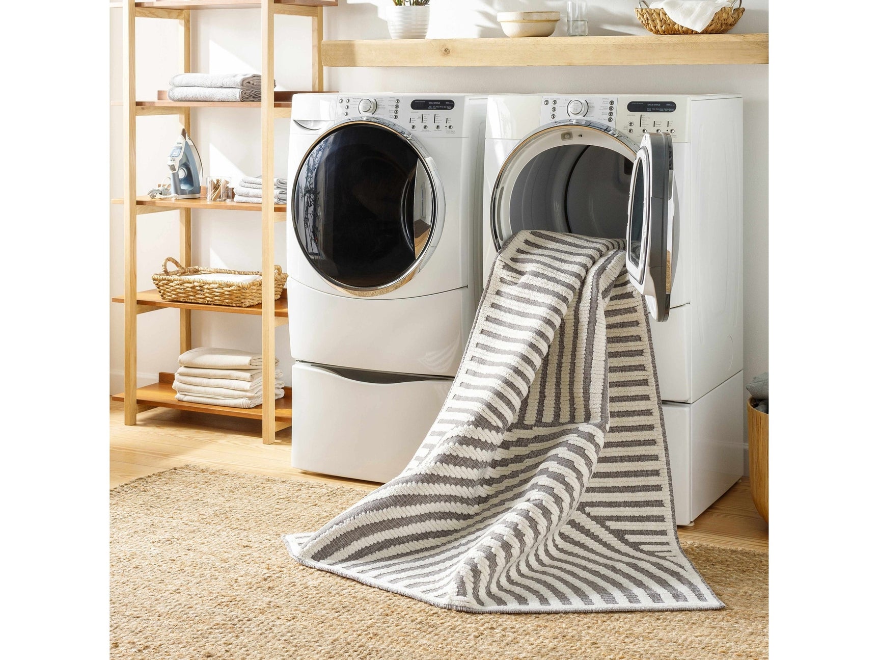 Deron Gray Washable Area Rug - Ornate Home