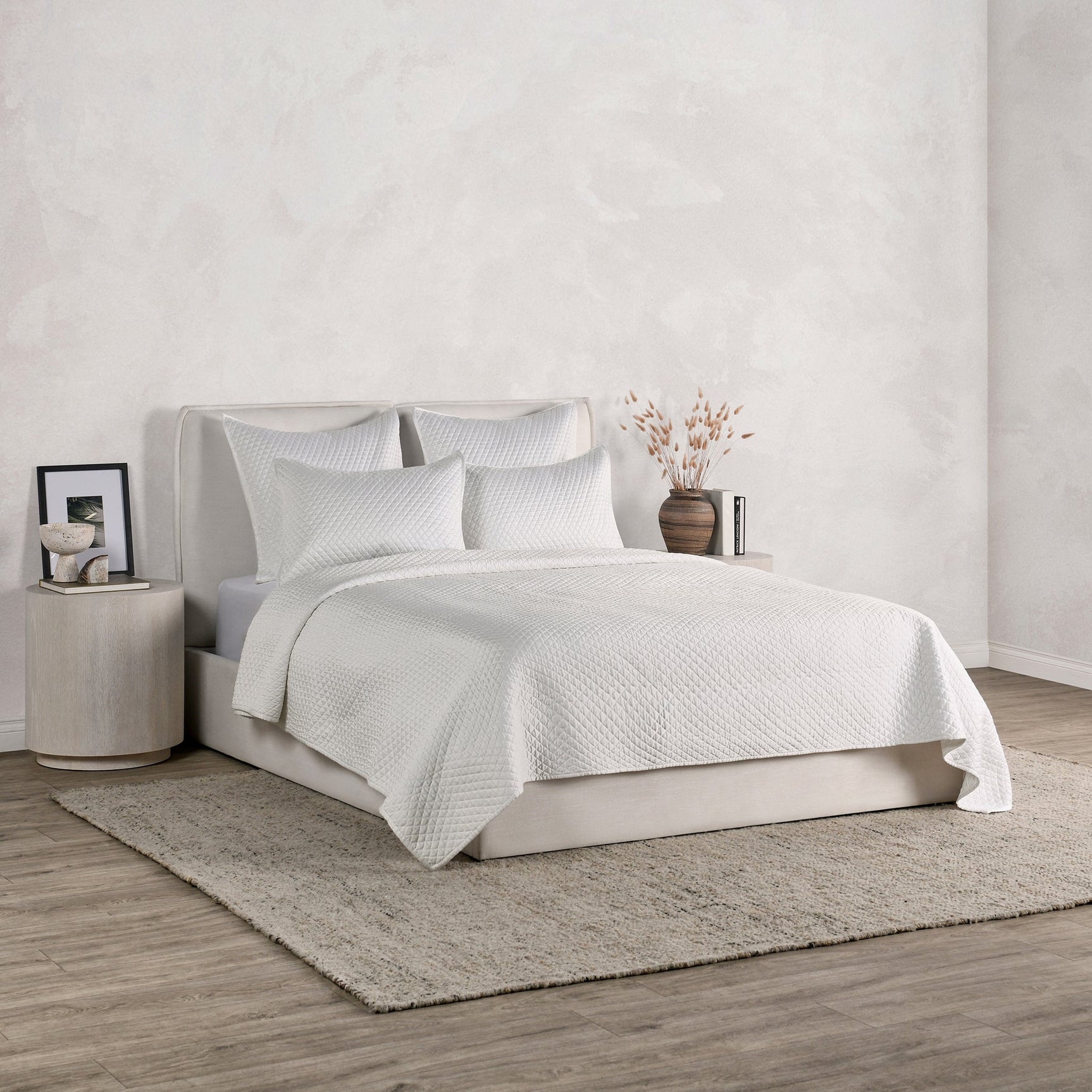 Diamond White Quilt Collection - Ornate Home