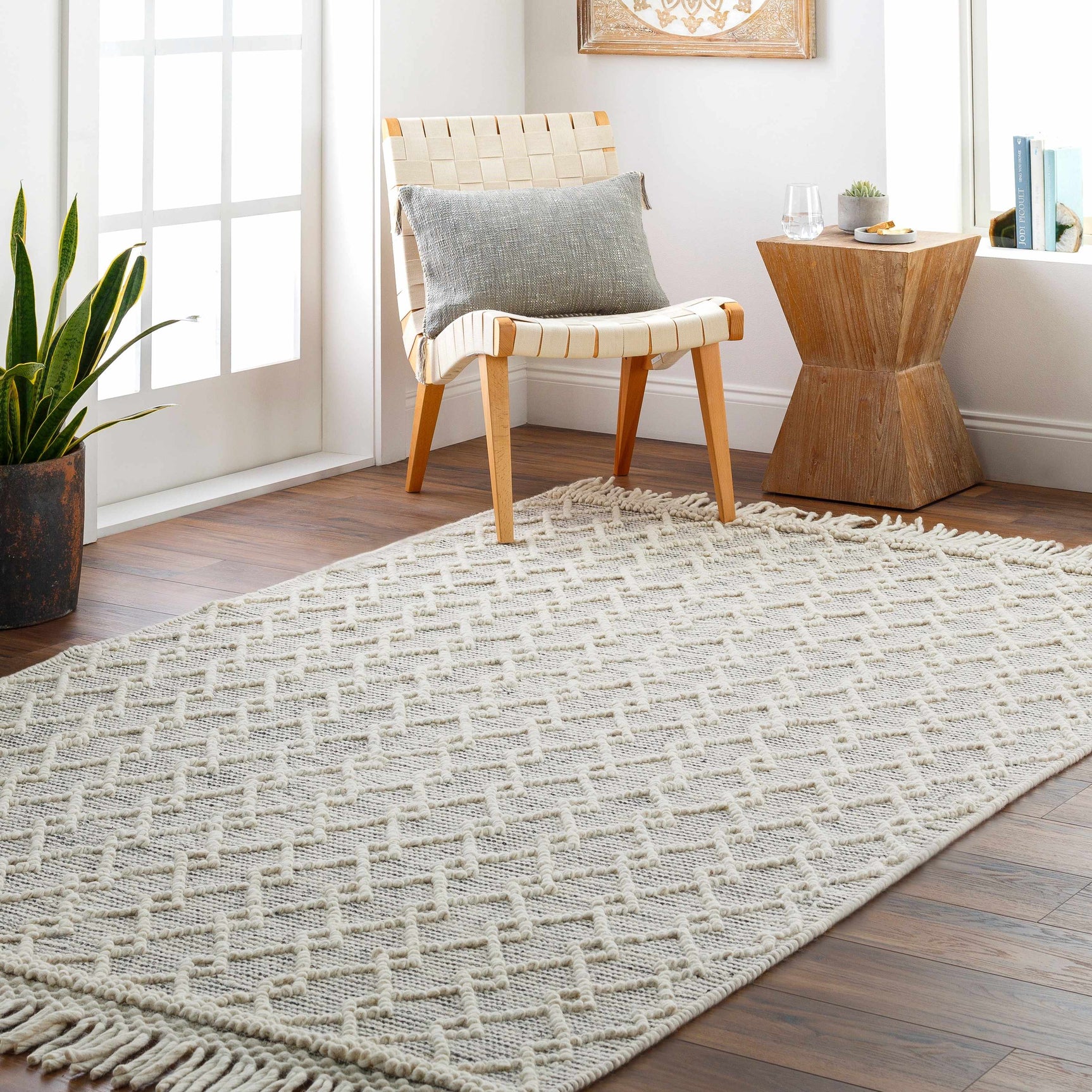 Diata Wool Rug with Tassels - Clearance - Ornate Home