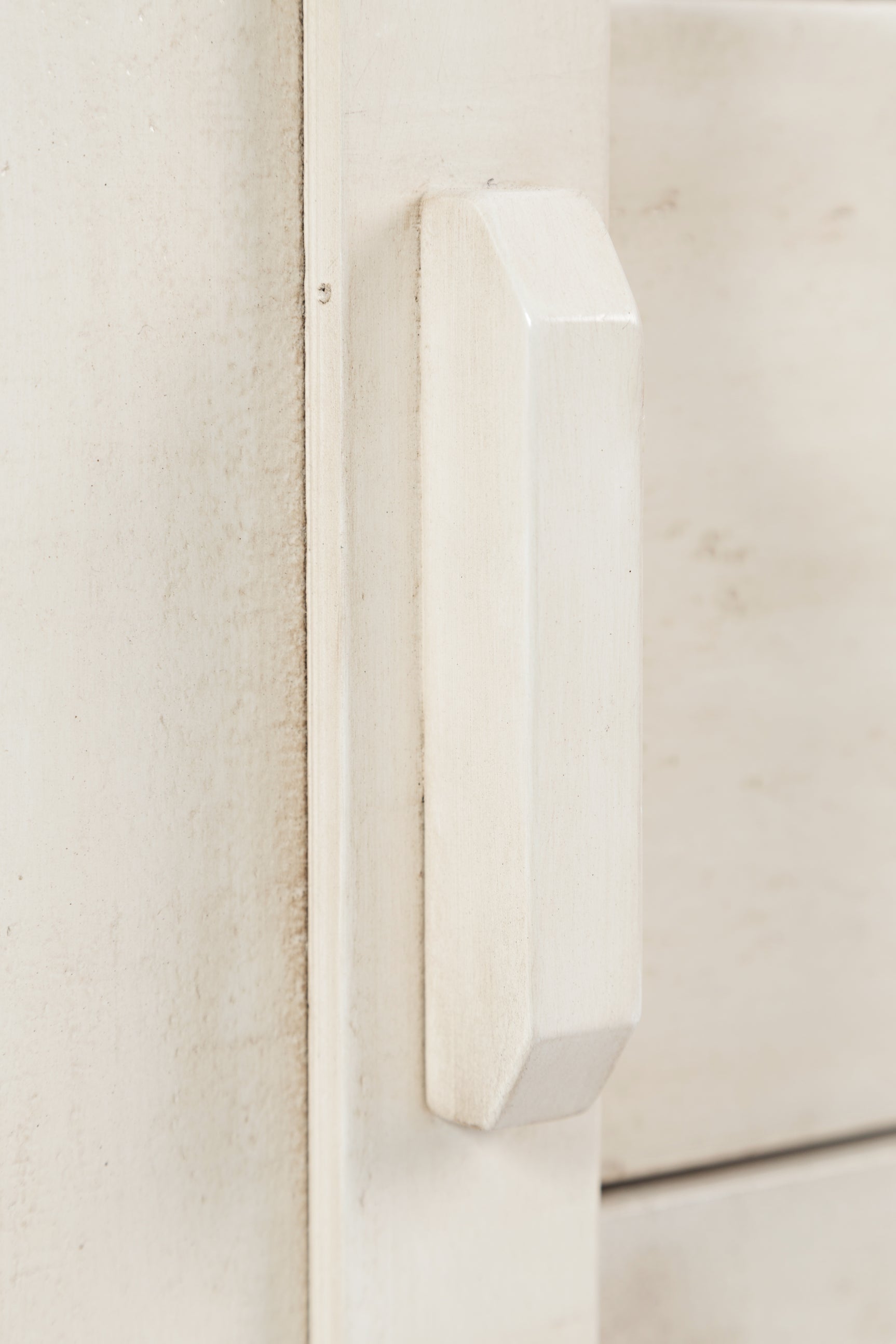 Madison County Vintage White 32 Barn Door Accent Cabinet