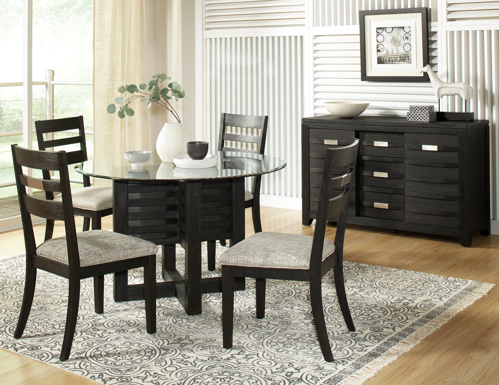Altamonte Dark Charcoal Round Dining Table w/ 4 Chairs