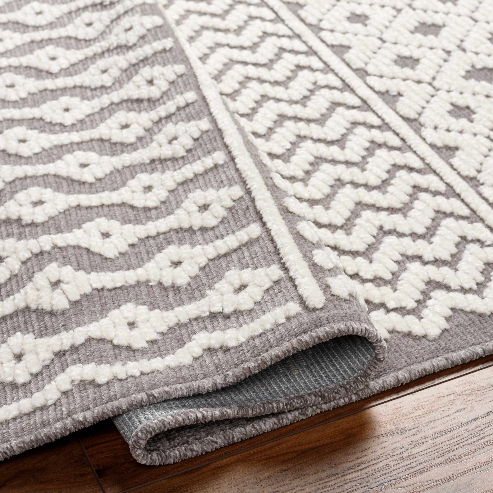 Drago Gray 3D Area Rug - Clearance - Ornate Home