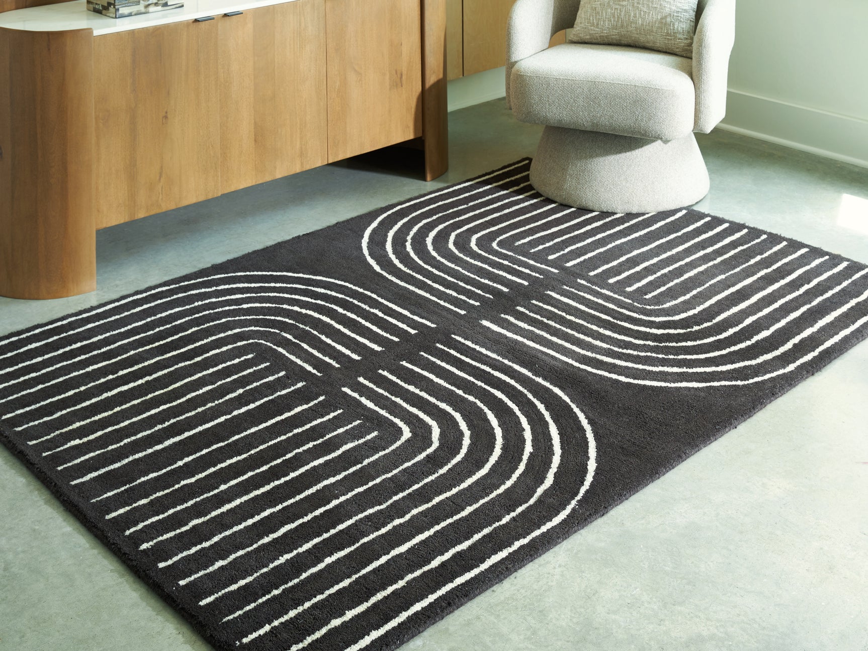Eldonmore Black/Ivory Medium Rug - Ornate Home