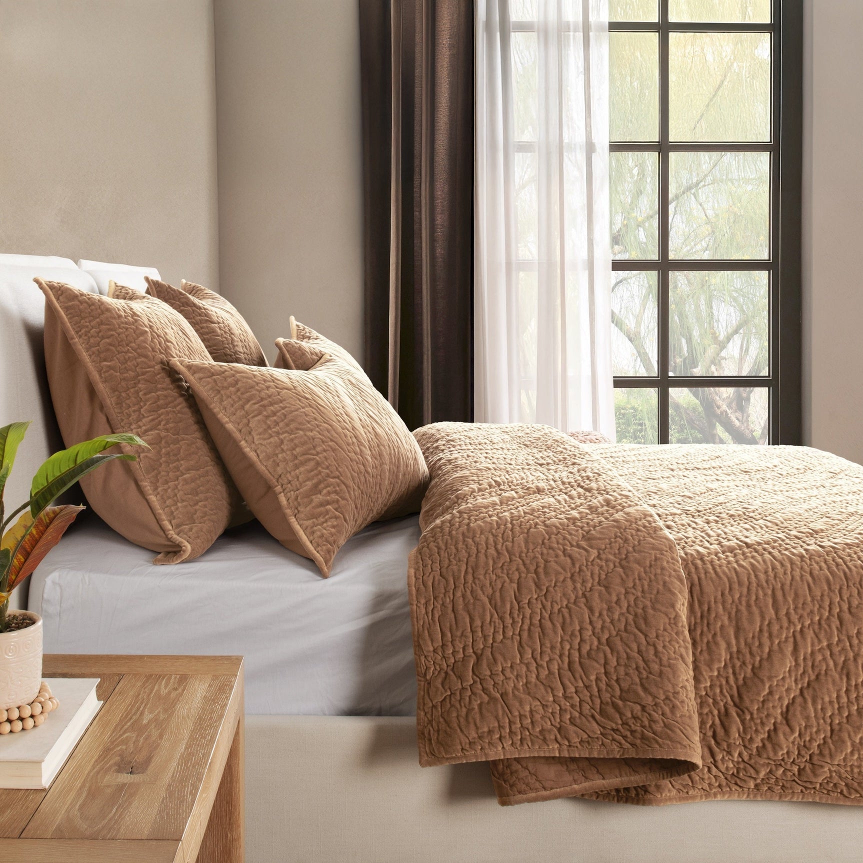Elms Hazel Velvet Quilt Collection - Ornate Home
