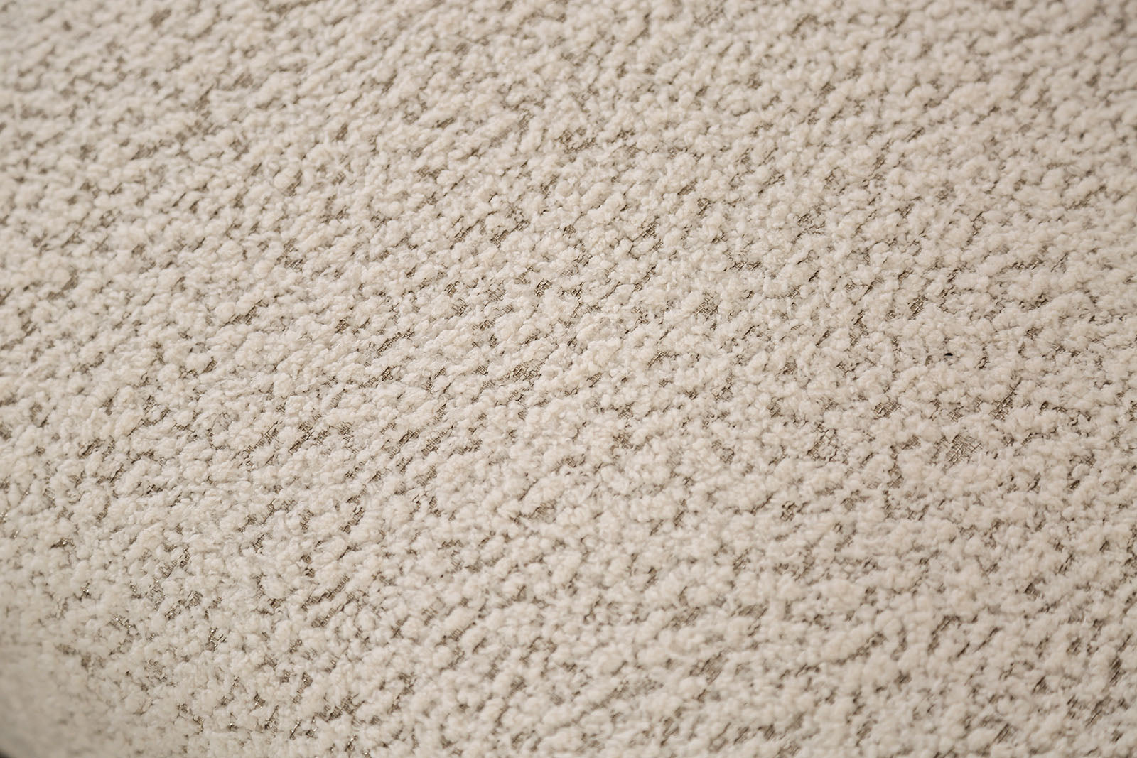 Elverum Off-White Sofa & Loveseat - Ornate Home