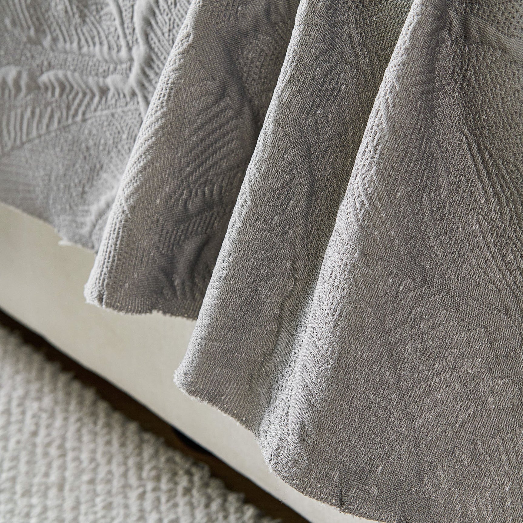 Embossed Leaf Pattern Sofa Cover Blanket for Couch, Soft Cooling Textured Couch Cover - Ornate Home