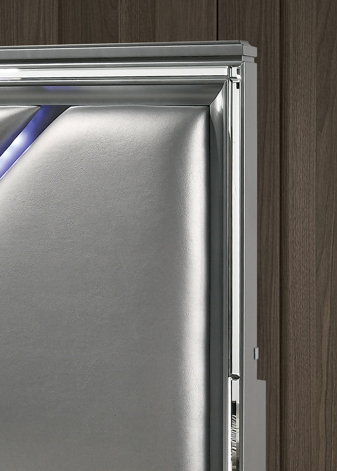 Emmeline Silver 5 Pc. Queen Bedroom Set w/ Chest - Ornate Home