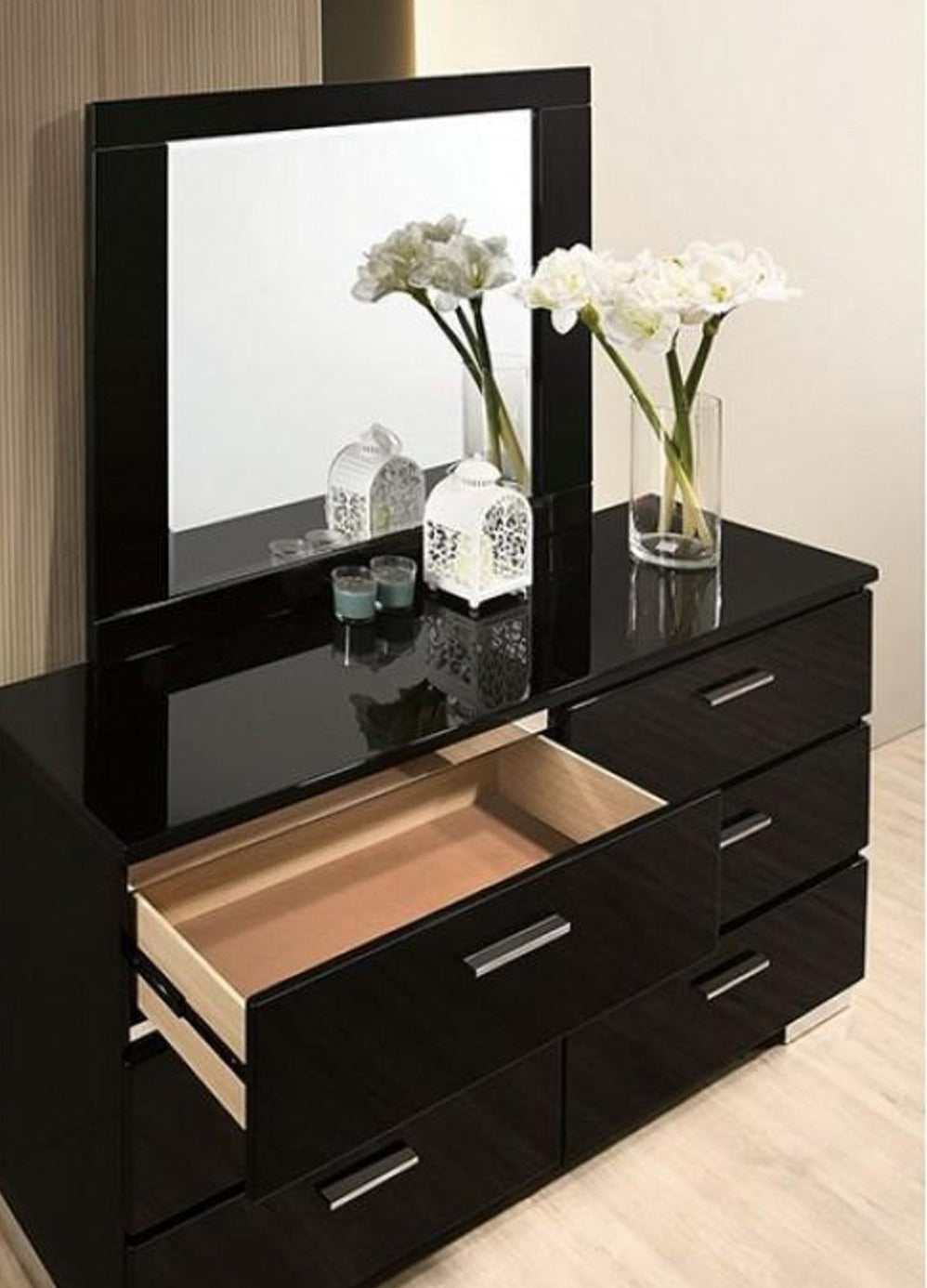 Erlach Black & Chrome 5pc Queen Bedroom Set w/ 2 nightstands - Ornate Home