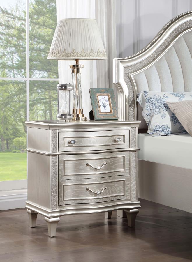 Evangeline Silver Oak 3-drawer Nightstand - Ornate Home