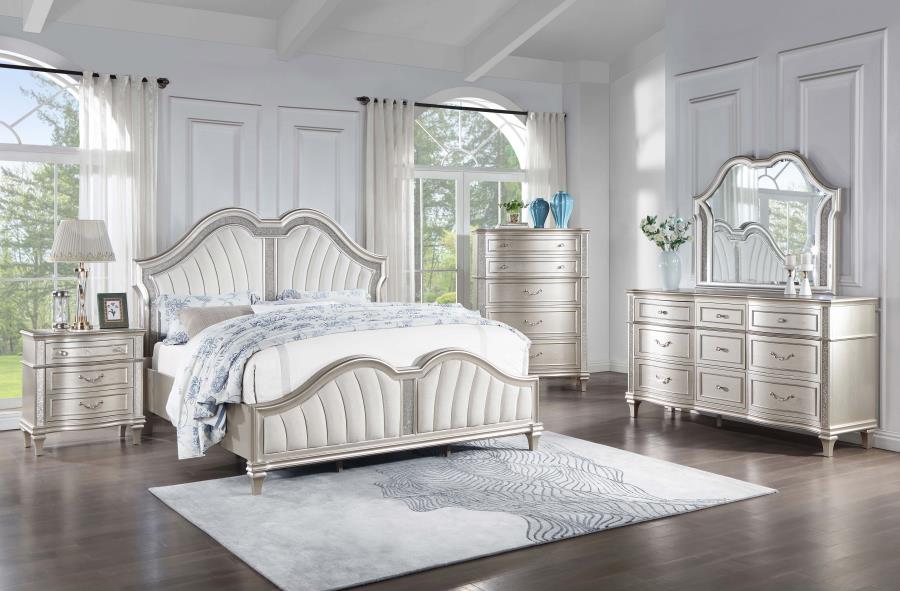 Evangeline Silver Oak 3-drawer Nightstand - Ornate Home