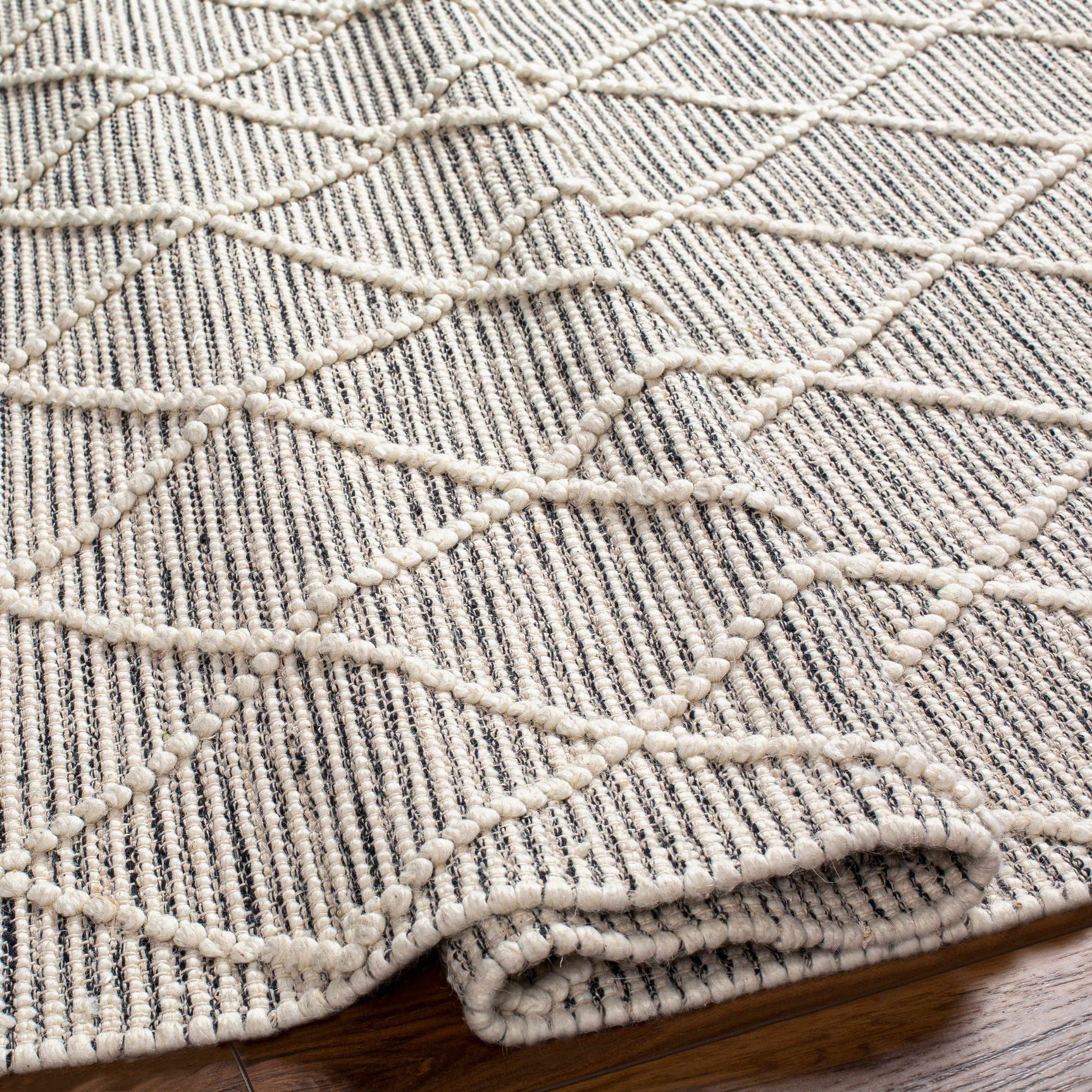 Ezria Wool Rug with Tassels - Clearance - Ornate Home