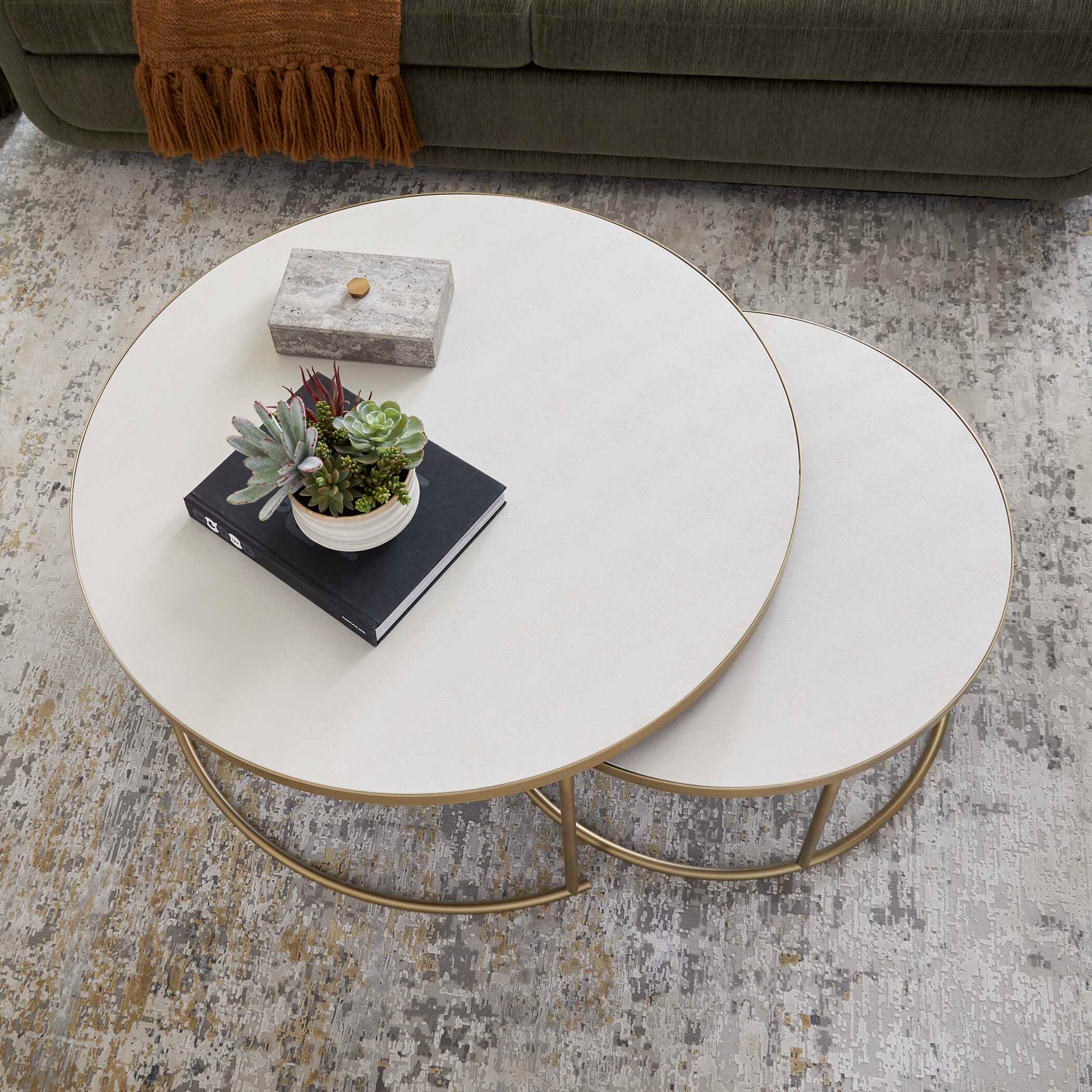 Aragon White Nesting Coffee Tables (Set of 2)