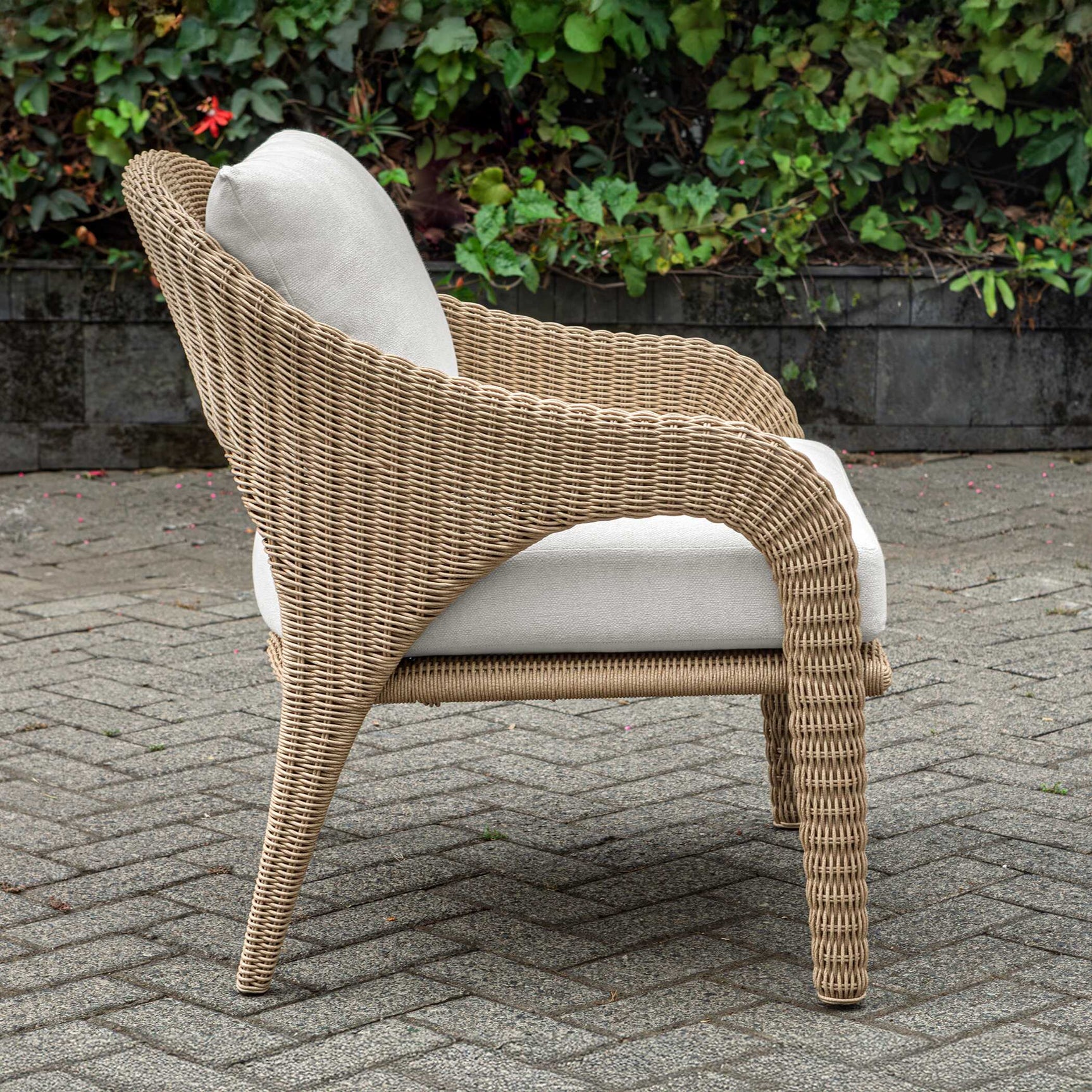 Kavali Woodtone Outdoor Wicker Lounge Chair
