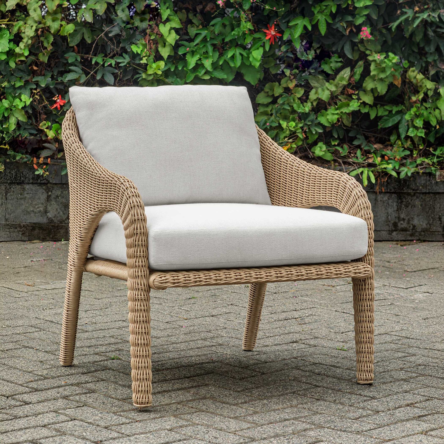 Kavali Woodtone Outdoor Wicker Lounge Chair