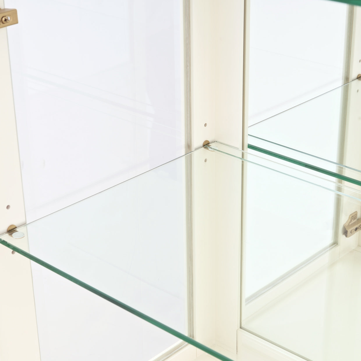 Fantosini Creamy Pearl Display Cabinet - Ornate Home
