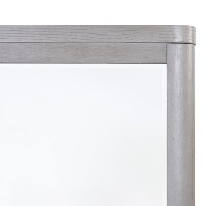 Fareham Oak Queen 5 Piece Bedroom Set w/Chest - Ornate Home