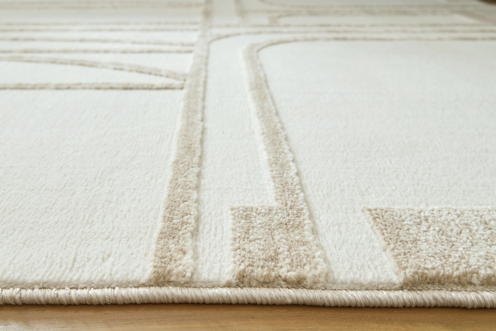 Farongrove Ivory/Beige Large Rug - Ornate Home