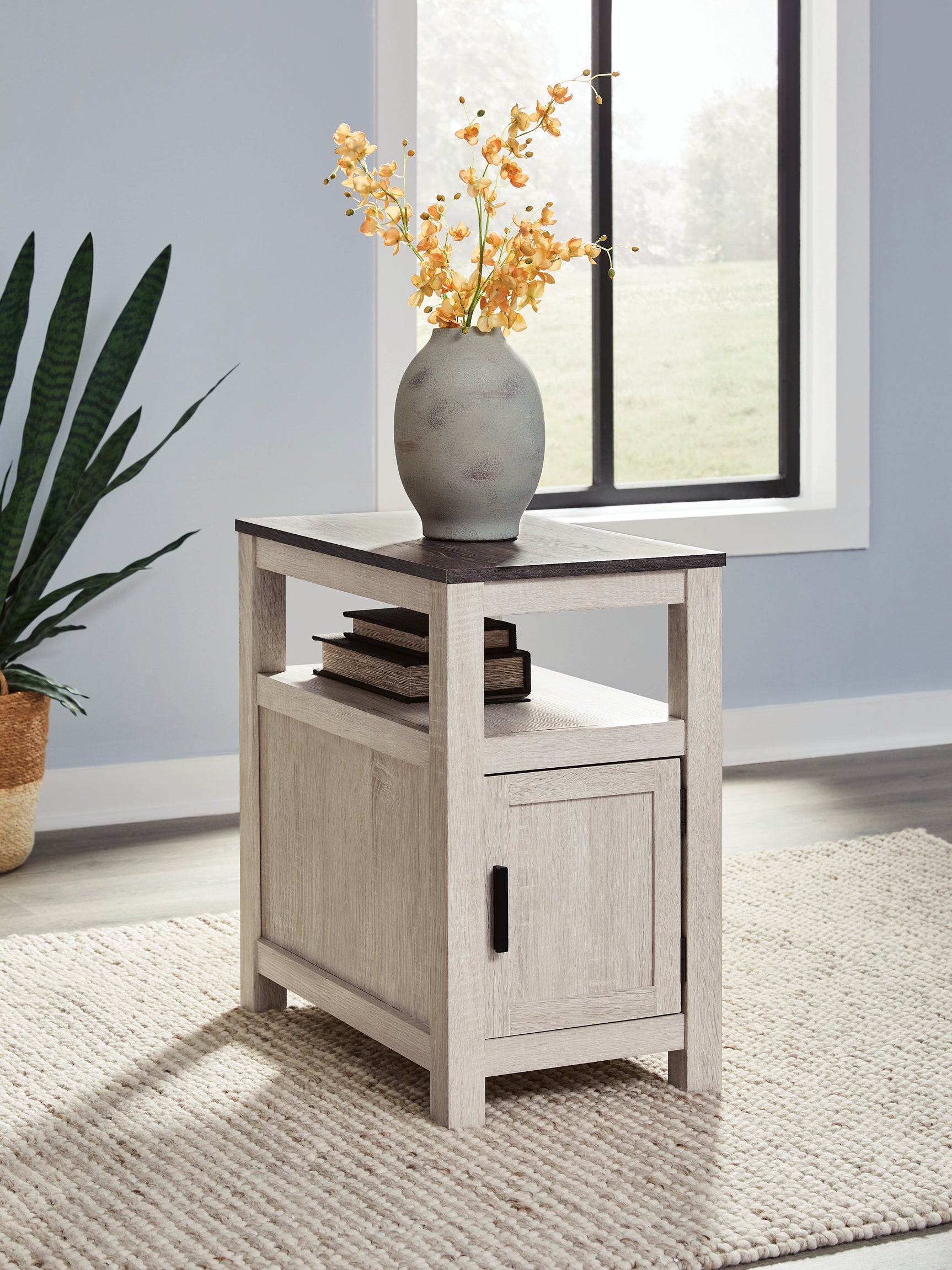 Fendenmore Two-tone Chair Side End Table (Online Special Price) - Ornate Home