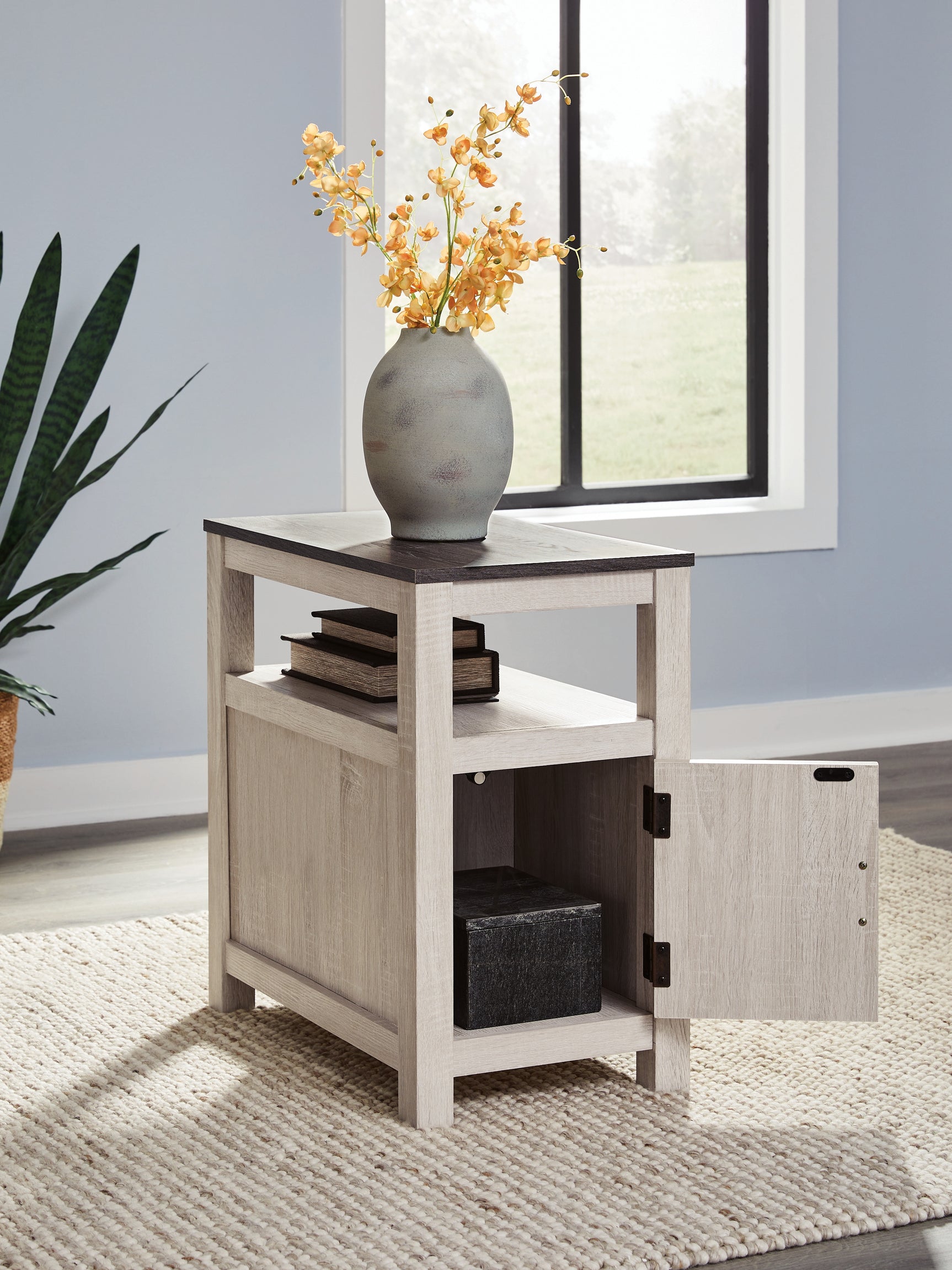 Fendenmore Two-tone Chair Side End Table (Online Special Price) - Ornate Home