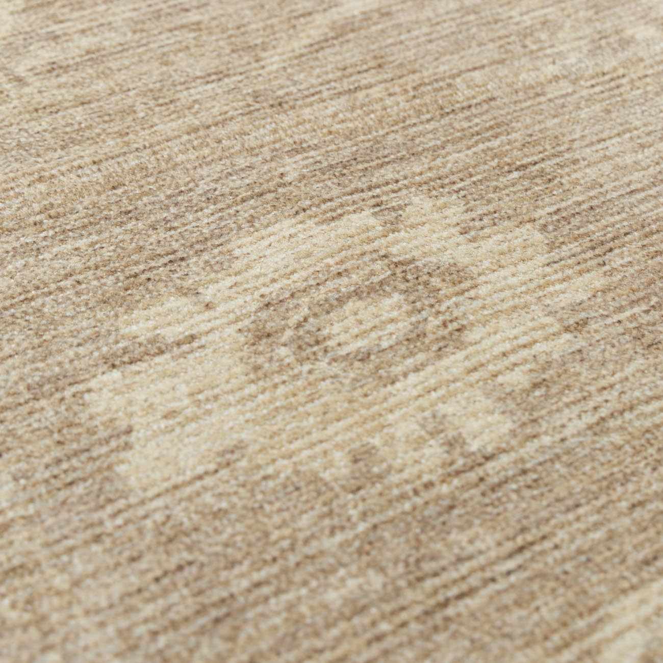 Fetscher Machine Woven Galey Alix x LIVABLISS GAHU-2302 Area Rug - Ornate Home