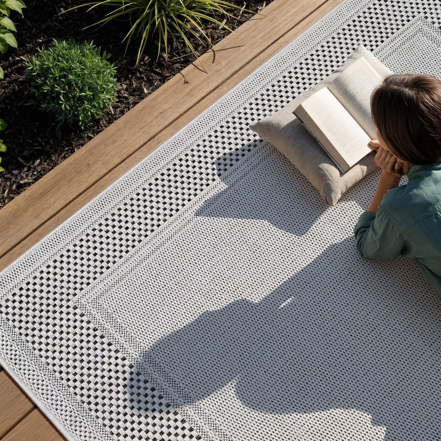 Fiora Bone 6 Jute-Look Rug | Indoor/Outdoor Elegance - Ornate Home