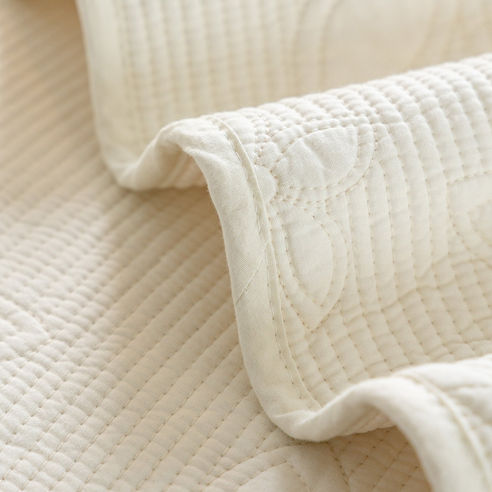 Floral Cotton Quilted Sofa Cover, Non-Slip Couch Protector with Scalloped Edges - Ornate Home